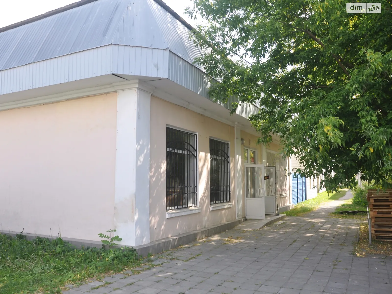 Продается помещения свободного назначения 200 кв. м в 1-этажном здании, цена: 100000 $ - фото 1