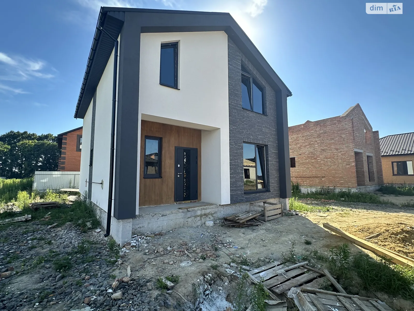 Продается дом на 2 этажа 125 кв. м с террасой, цена: 84999 $ - фото 1