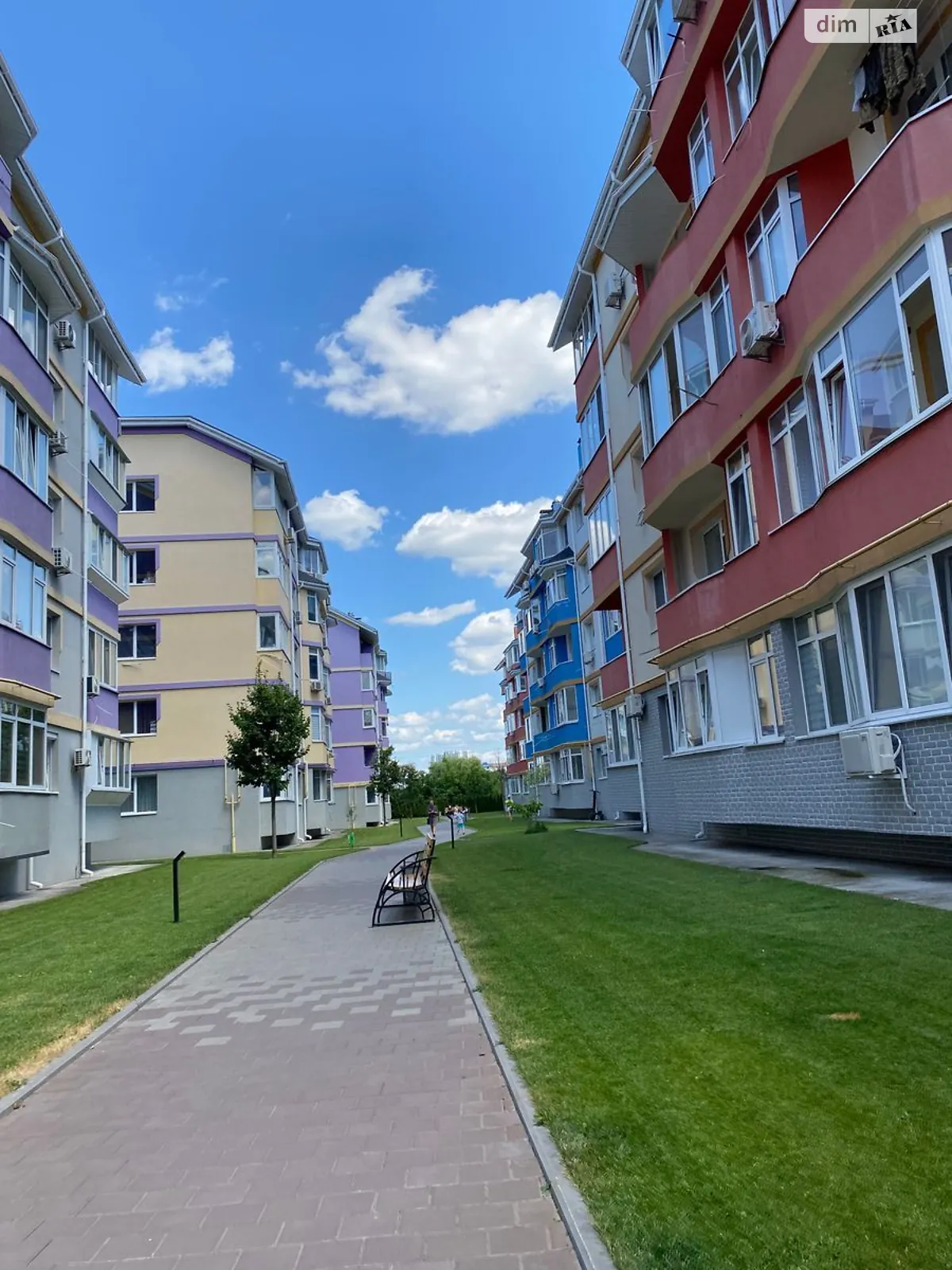 Продается 1-комнатная квартира 42 кв. м в Гатном - фото 1