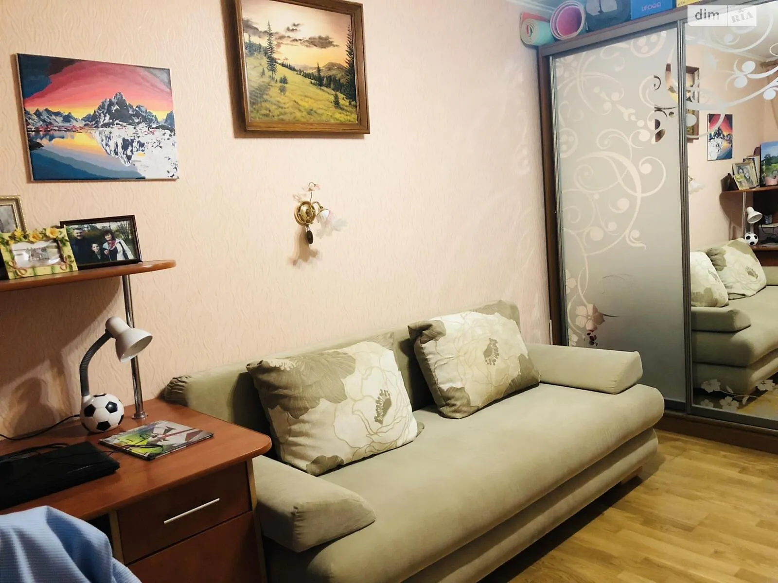 Продается 2-комнатная квартира 54.5 кв. м в Ужгороде, ул. Узкая - фото 1