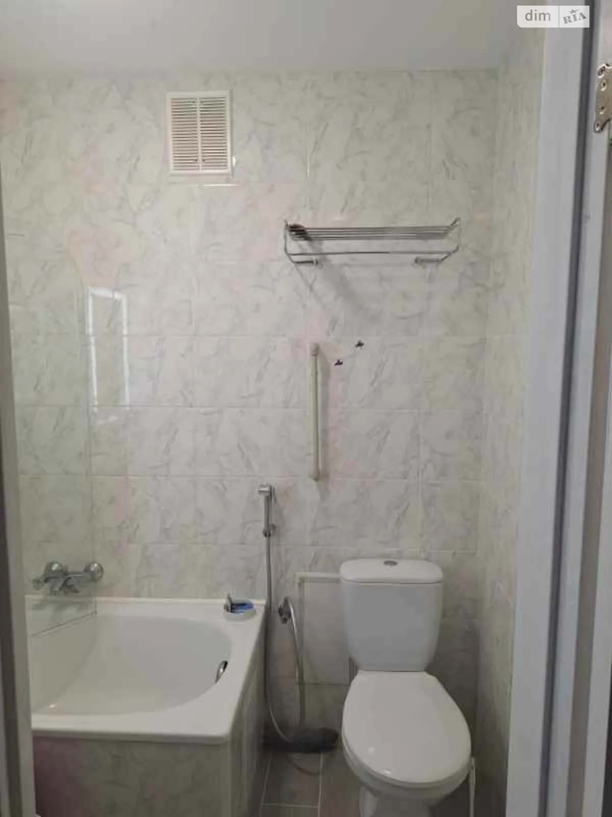 Продается 1-комнатная квартира 32 кв. м в Полтаве, пер. Кооперативный, 8А - фото 1