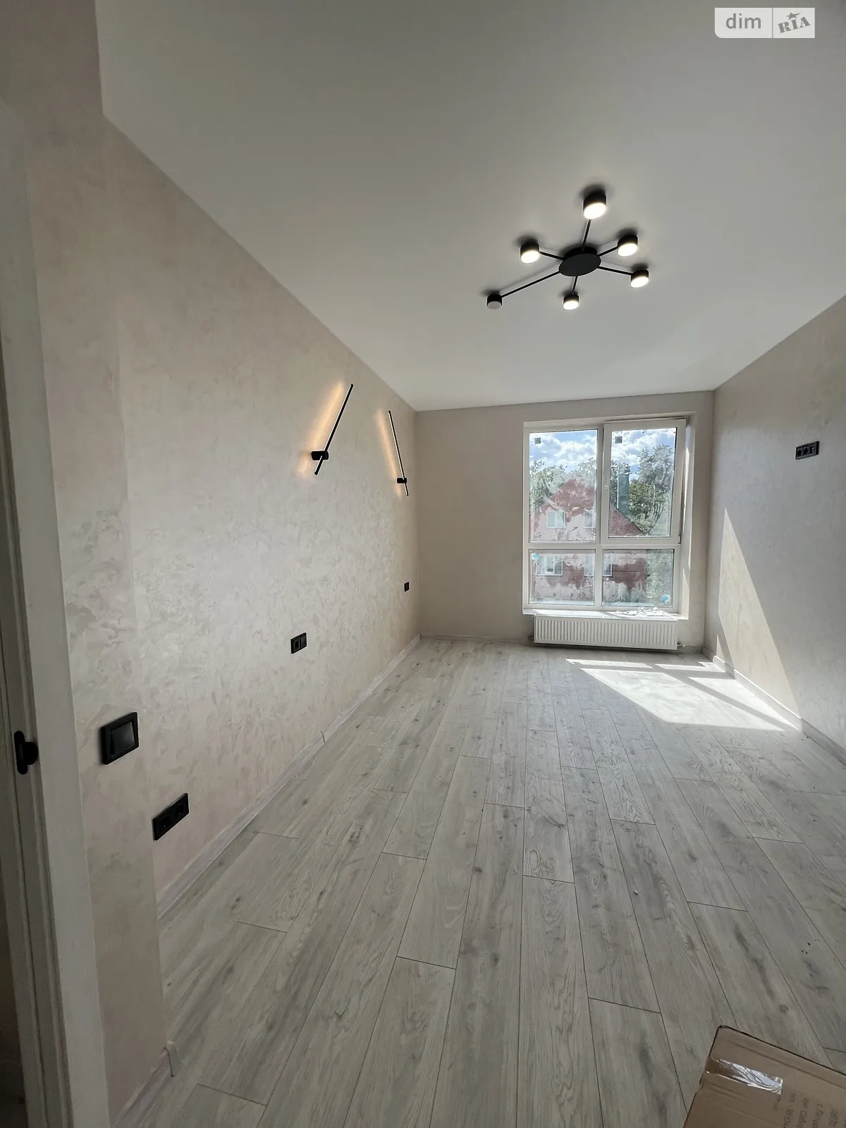 Продається 2-кімнатна квартира 40 кв. м у Ірпені, 2-й пров. Український, 24 - фото 1