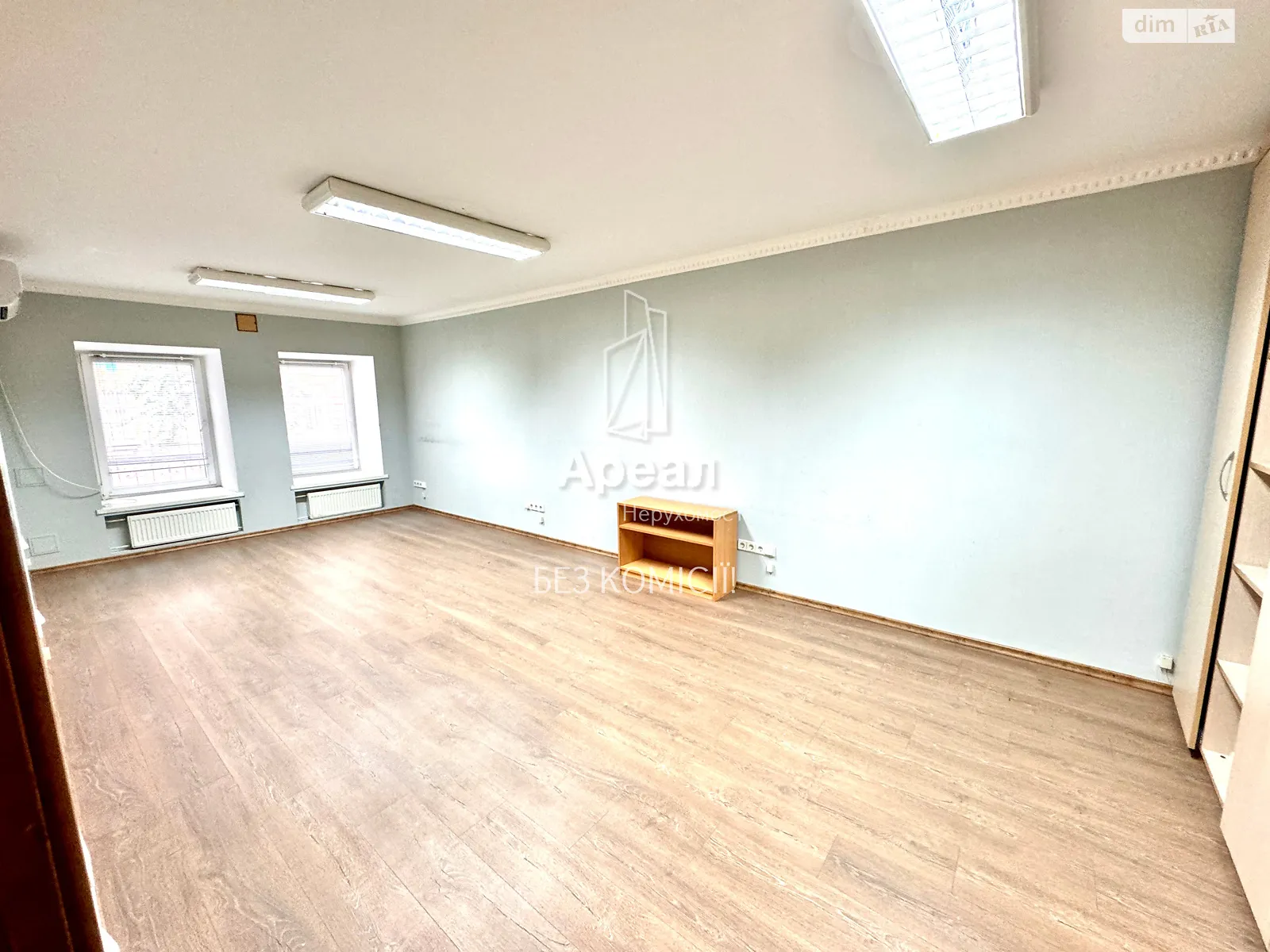 Здається в оренду офіс 89 кв. м в бізнес-центрі, цена: 900 $ - фото 1