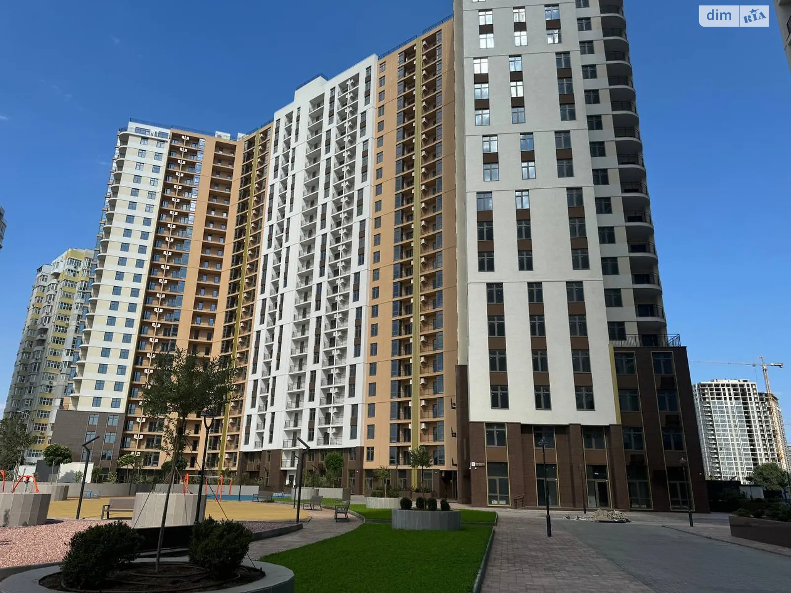 Продается 1-комнатная квартира 42 кв. м в Одессе, ул. Краснова - фото 1