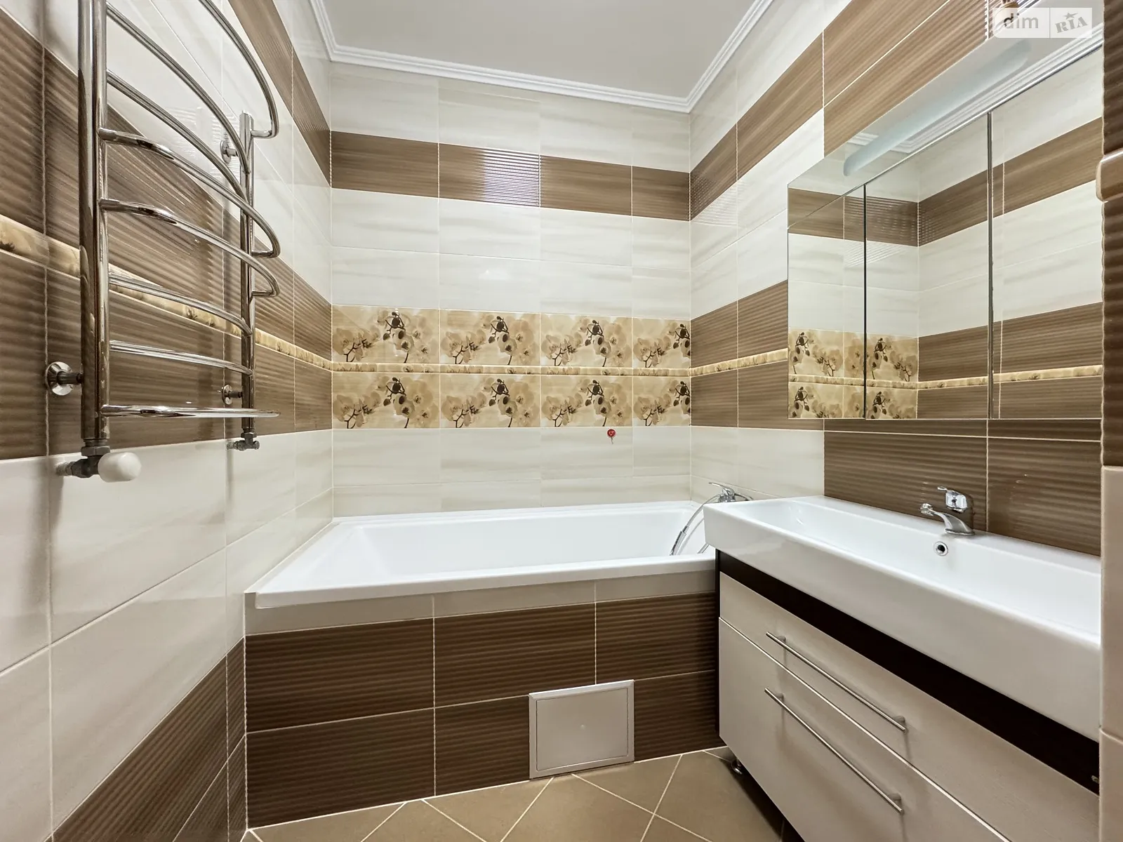 Продається 2-кімнатна квартира 91 кв. м у Вінниці, вул. Нагірна, 19/1 - фото 1