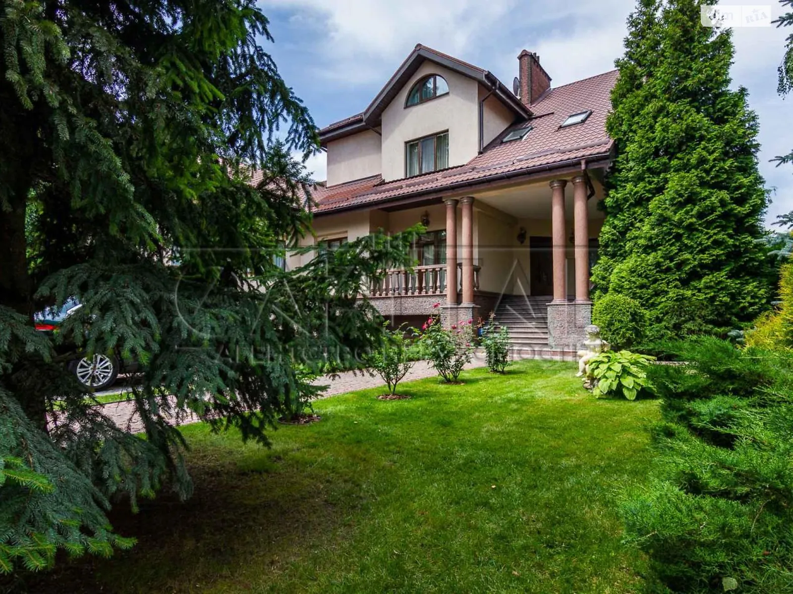 Продається будинок 3 поверховий 680 кв. м з подвалом, цена: 1200000 $ - фото 1