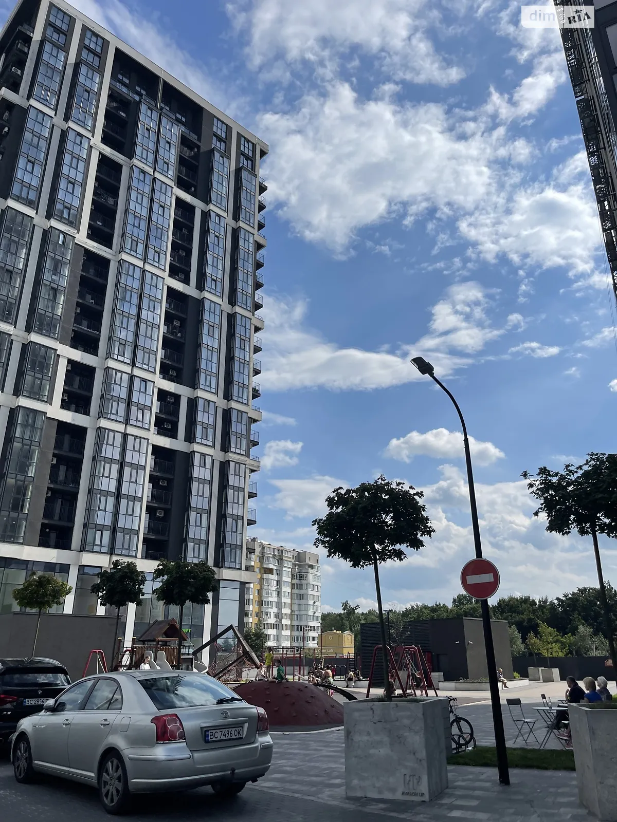 Продается 3-комнатная квартира 93 кв. м в Львове, просп. Красной Калины, 56 - фото 1
