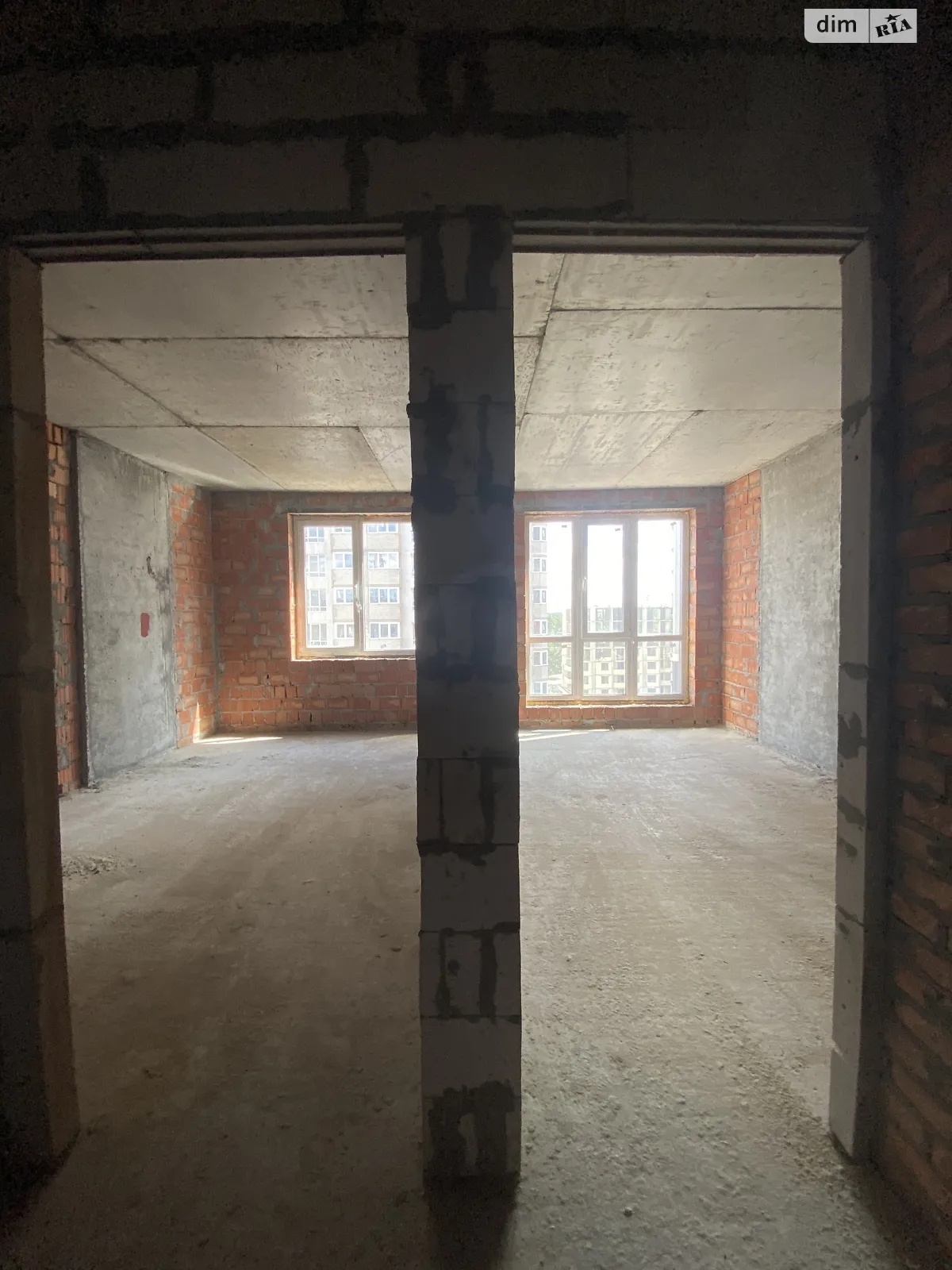 Продается 1-комнатная квартира 35.5 кв. м в Ирпене, ул. Университетская(Карла Маркса), 1М - фото 1