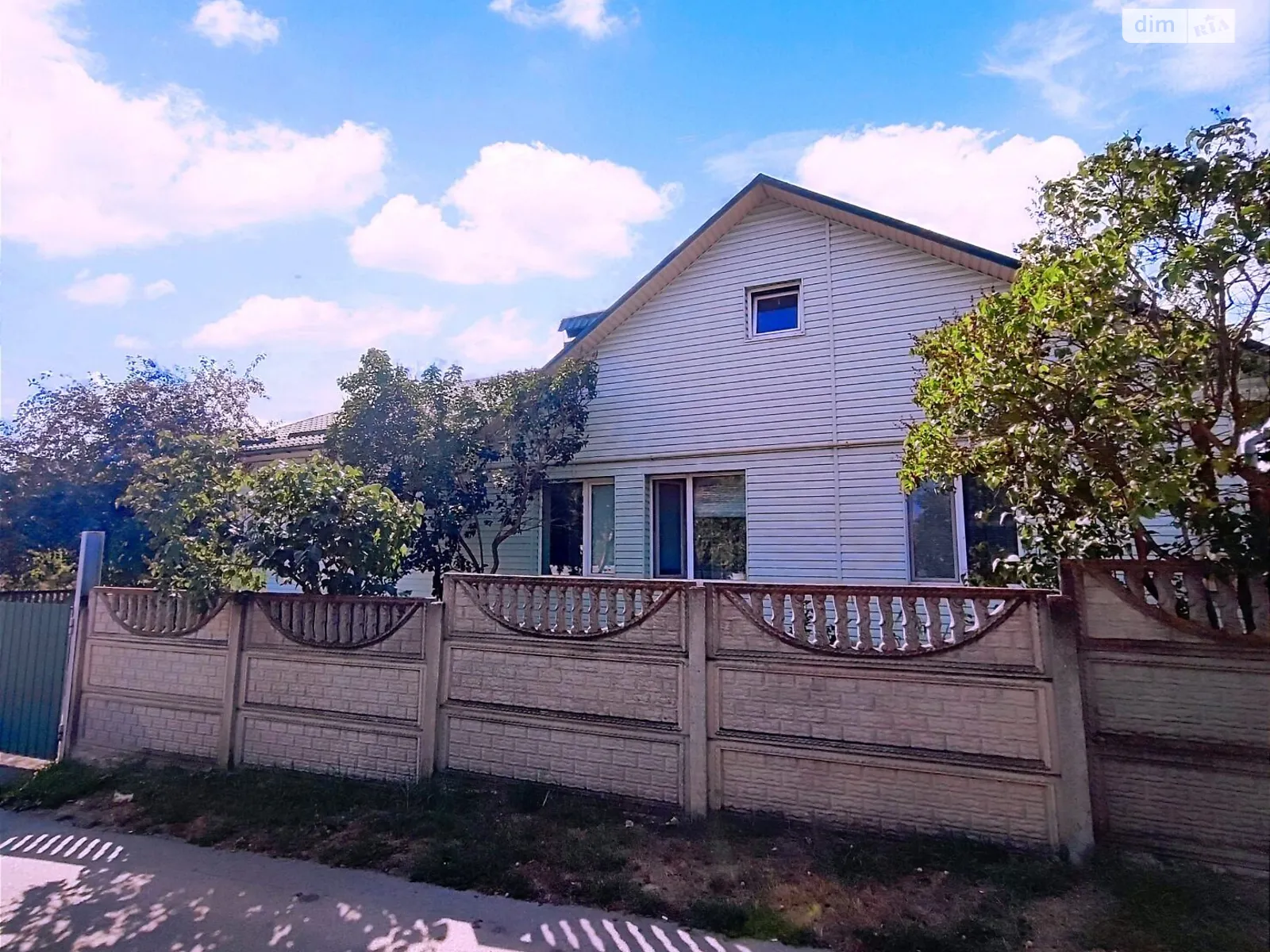 Продается одноэтажный дом 247 кв. м с мансардой, цена: 170000 $ - фото 1