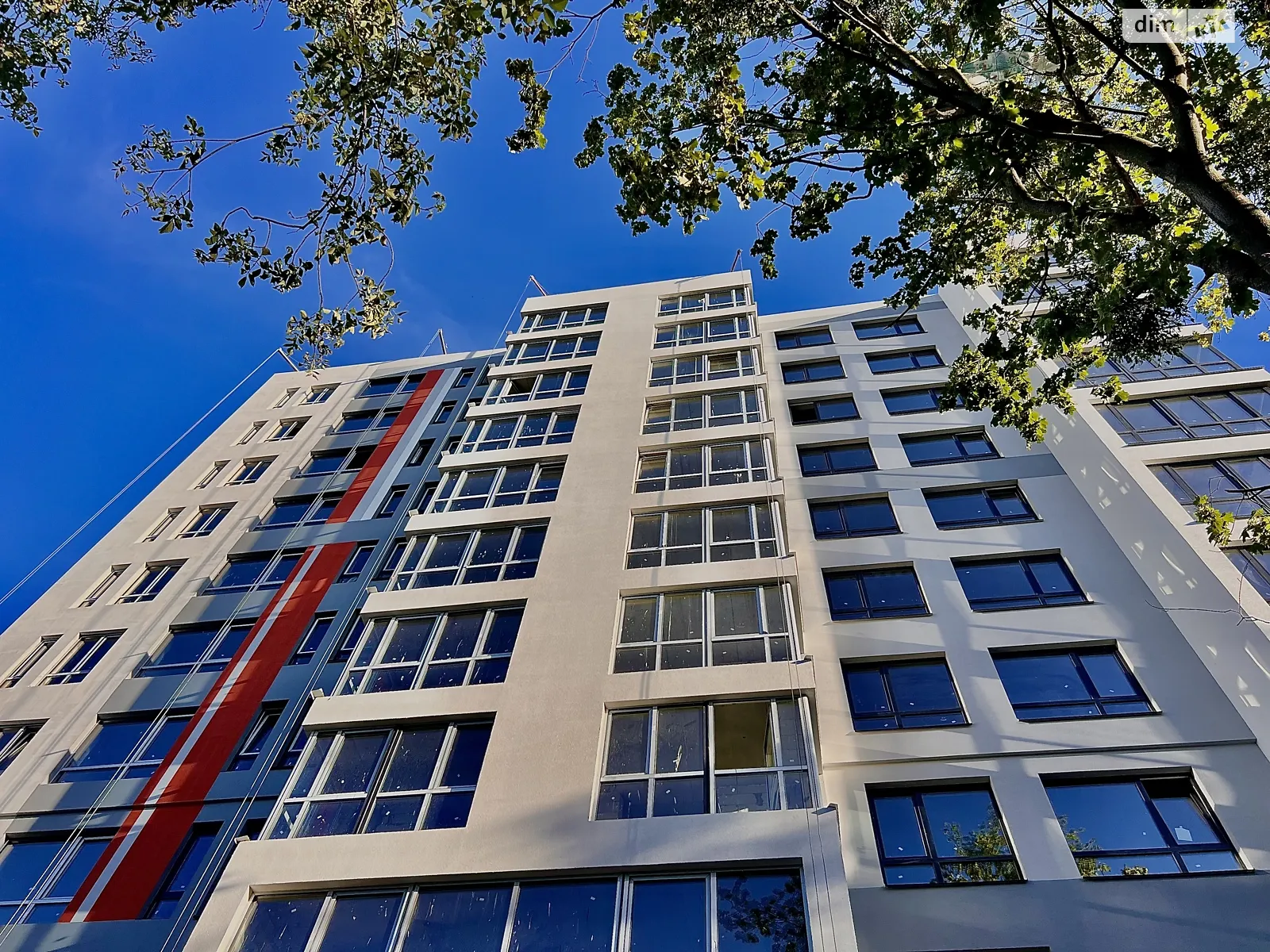 Продается 1-комнатная квартира 49 кв. м в Виннице, ул. Привокзальная, 30 - фото 1