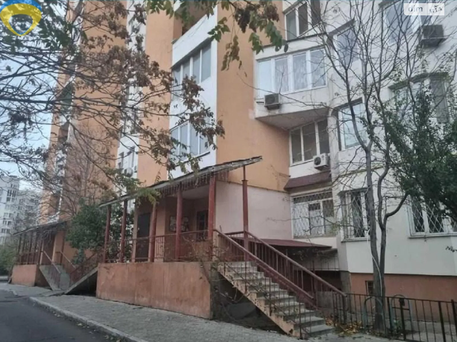 Продается 1-комнатная квартира 43.3 кв. м в Одессе, ул. Тополевая - фото 1