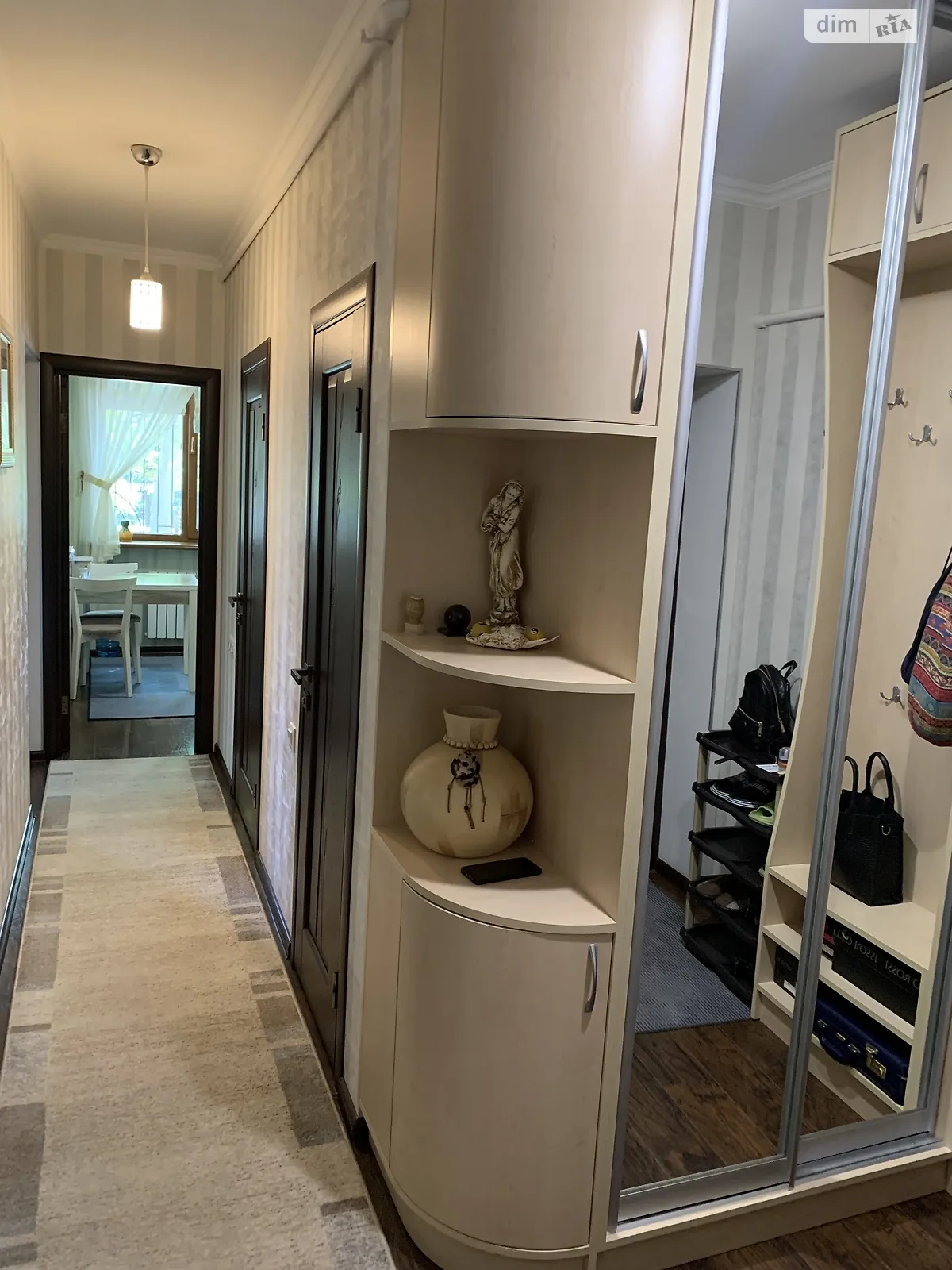 Продается 3-комнатная квартира 64.3 кв. м в Черноморске, ул. Корабельная - фото 1