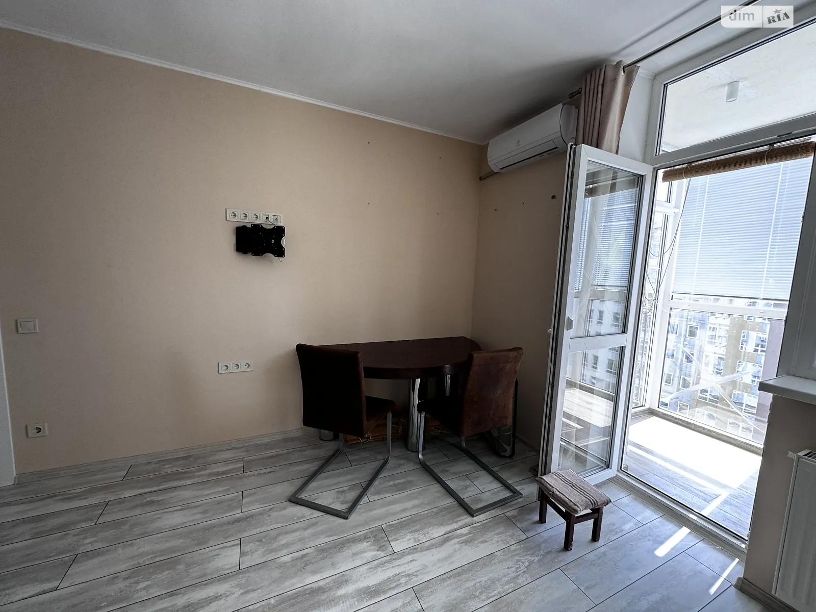 Продается 1-комнатная квартира 35 кв. м в Буче, ул. Бориса Гмыри, 11А - фото 1
