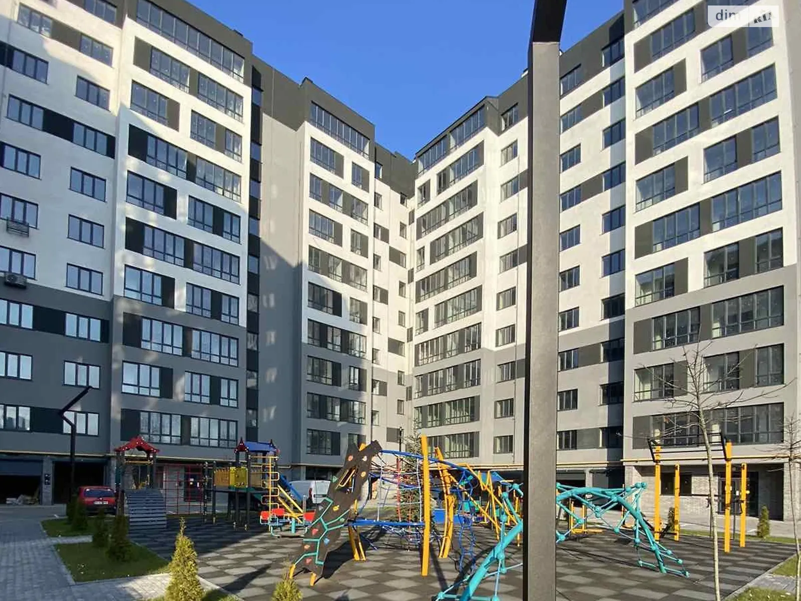 Продается 4-комнатная квартира 134 кв. м в Хмельницком, ул. Озерная, 14/1 - фото 1