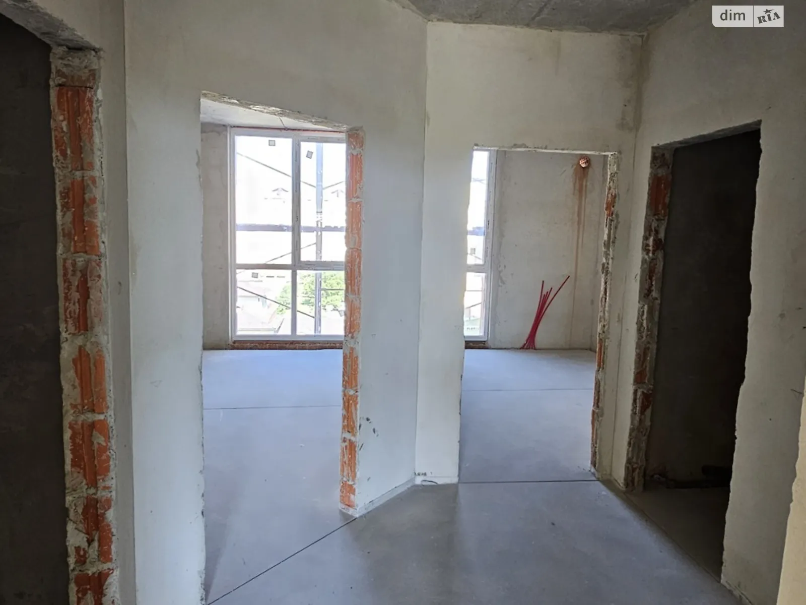 Продается 2-комнатная квартира 61 кв. м в Ивано-Франковске, ул. Химиков, 29 - фото 1