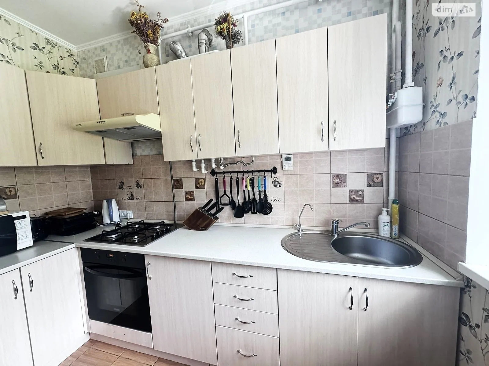 Продается 1-комнатная квартира 41.4 кв. м в Буче, ул. Лесная - фото 1