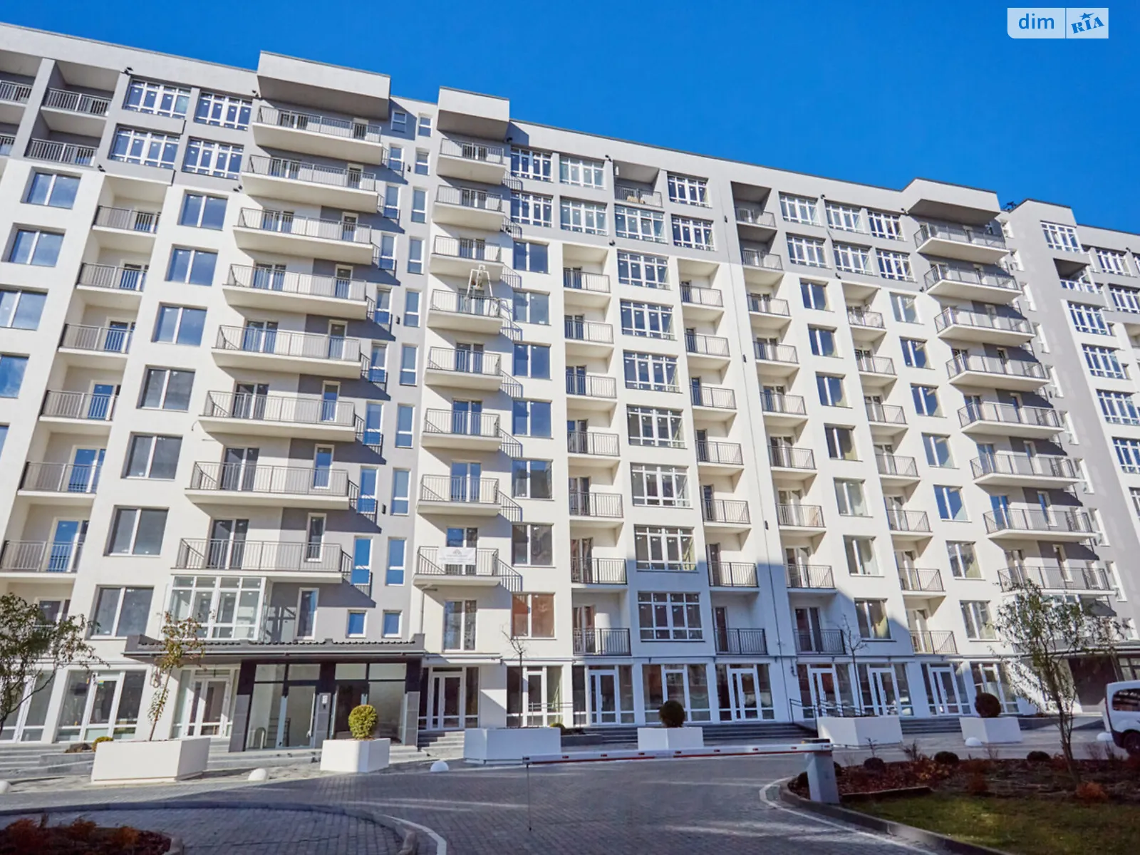Продається 1-кімнатна квартира 41 кв. м у Чернівцях - фото 1