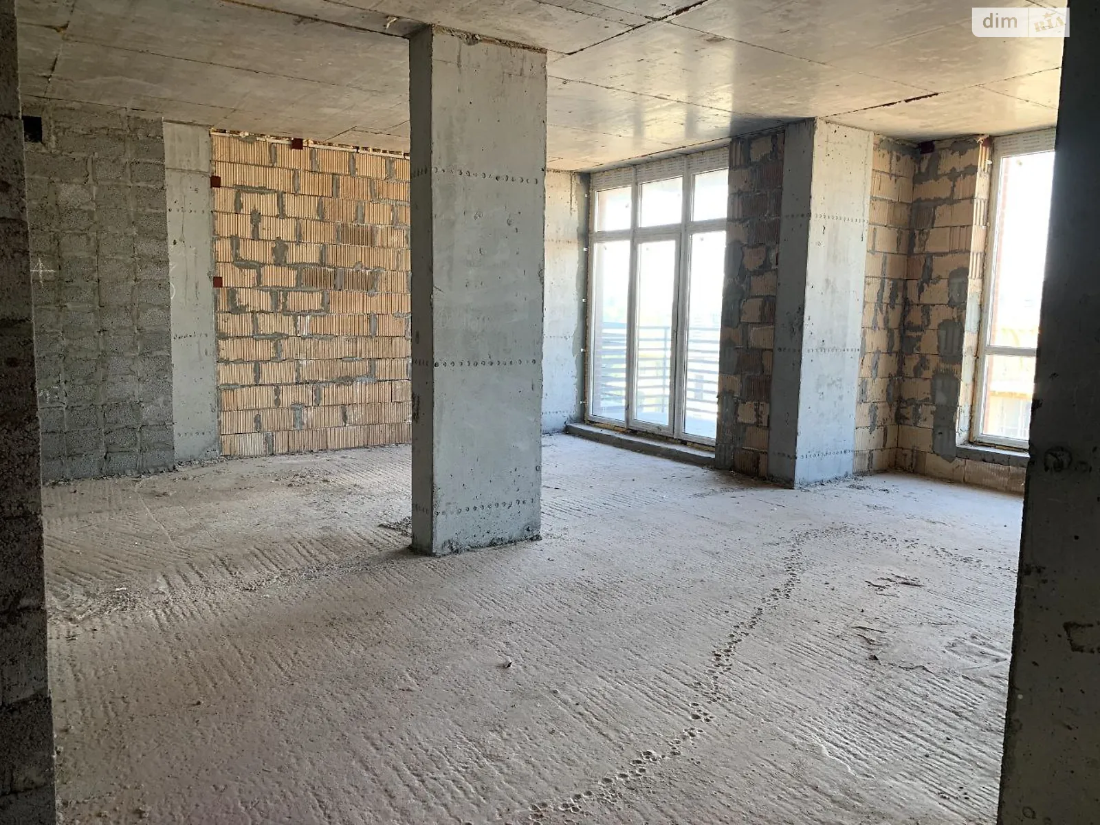 Продается 1-комнатная квартира 67.7 кв. м в Одессе, Фонтанская дор., 6 корпус 1 - фото 1