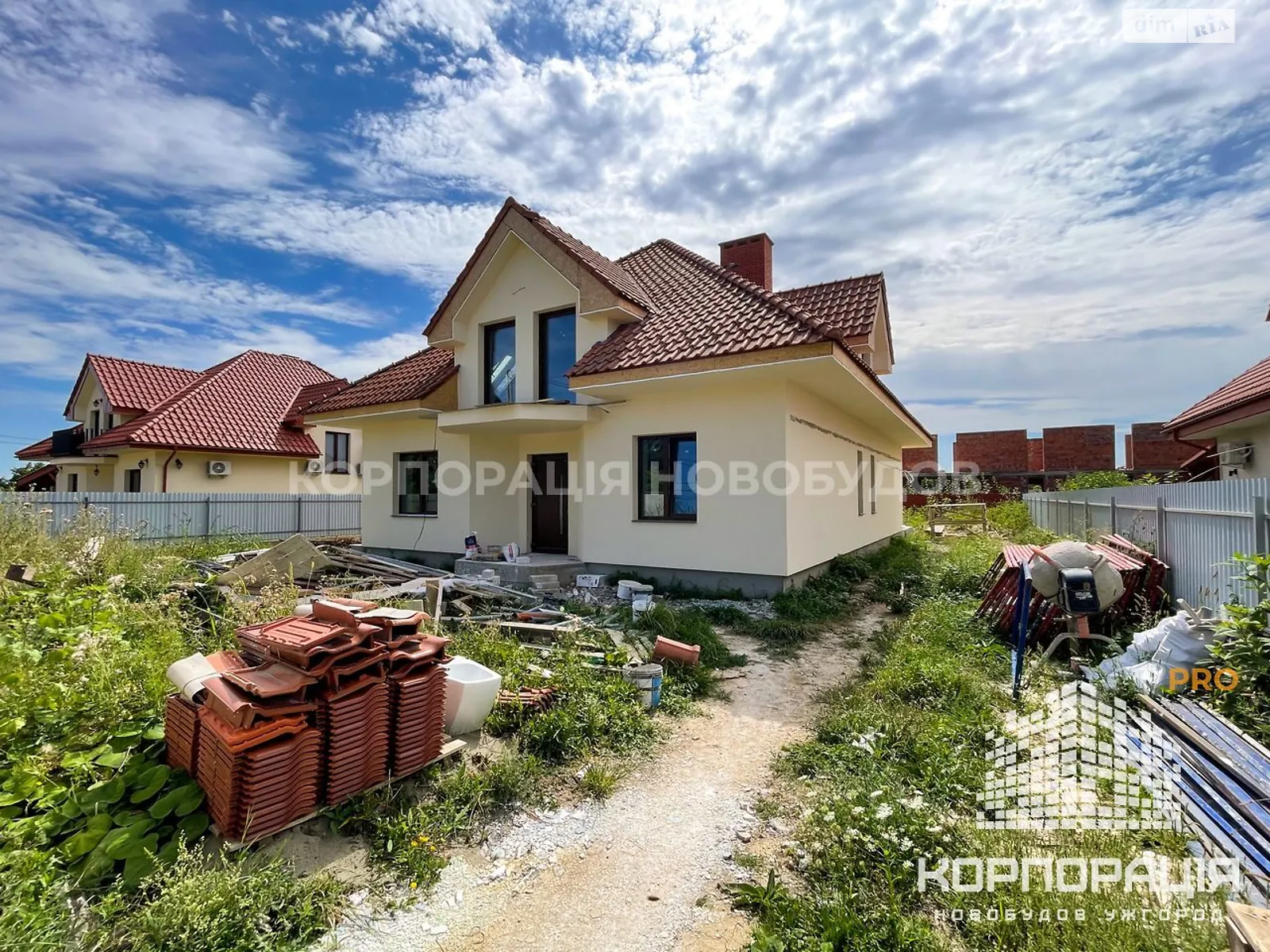 Продається будинок 2 поверховий 220 кв. м з гаражем, цена: 170000 $ - фото 1