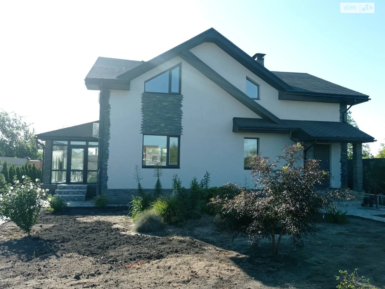 Продается дом на 2 этажа 273 кв. м с камином, цена: 245000 $ - фото 1