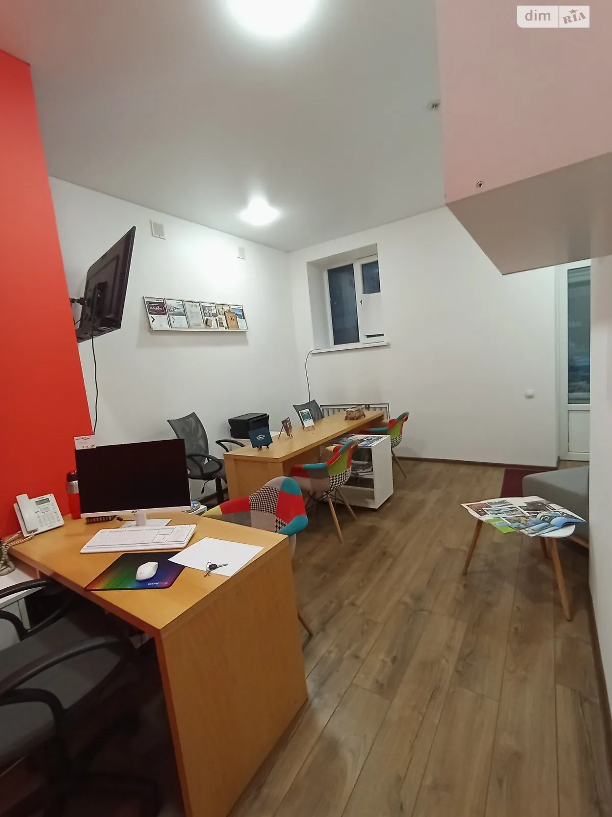 Сдается в аренду помещения свободного назначения 22.3 кв. м в 5-этажном здании, цена: 15000 грн - фото 1