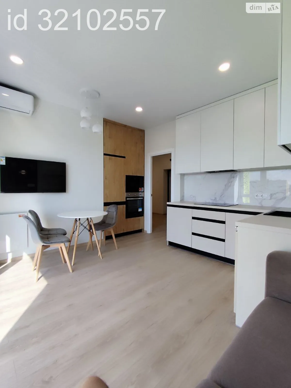 Продается 2-комнатная квартира 67.3 кв. м в Днепре, пер. Добровольцев, 3 - фото 1