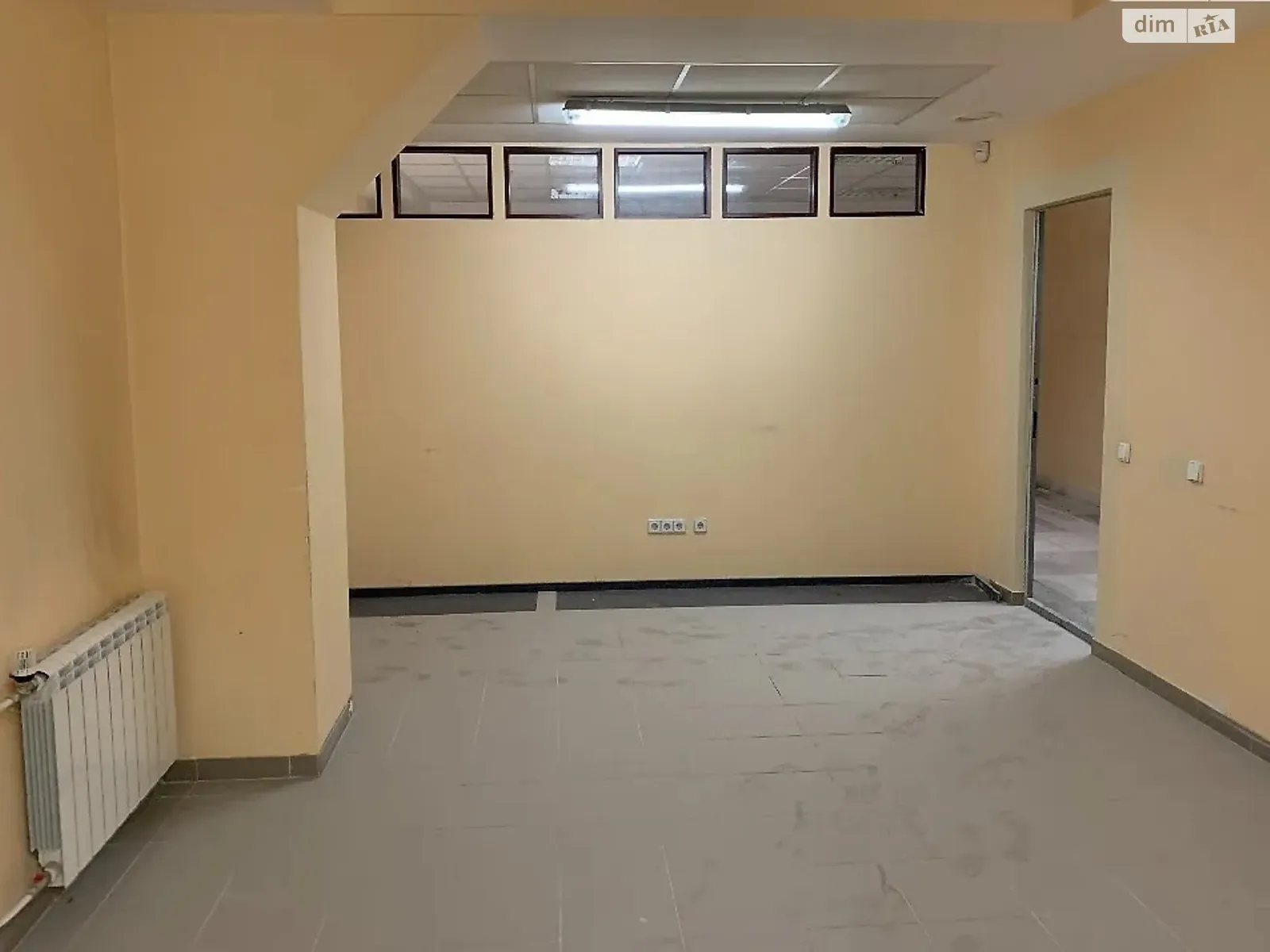 Сдается в аренду помещения свободного назначения 31 кв. м в 13-этажном здании, цена: 6045 грн - фото 1