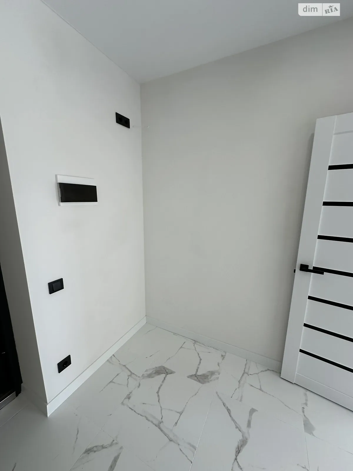 Продается 1-комнатная квартира 37 кв. м в Ирпене, ул. Соборная(ІІІ Интернационала), 122 - фото 1