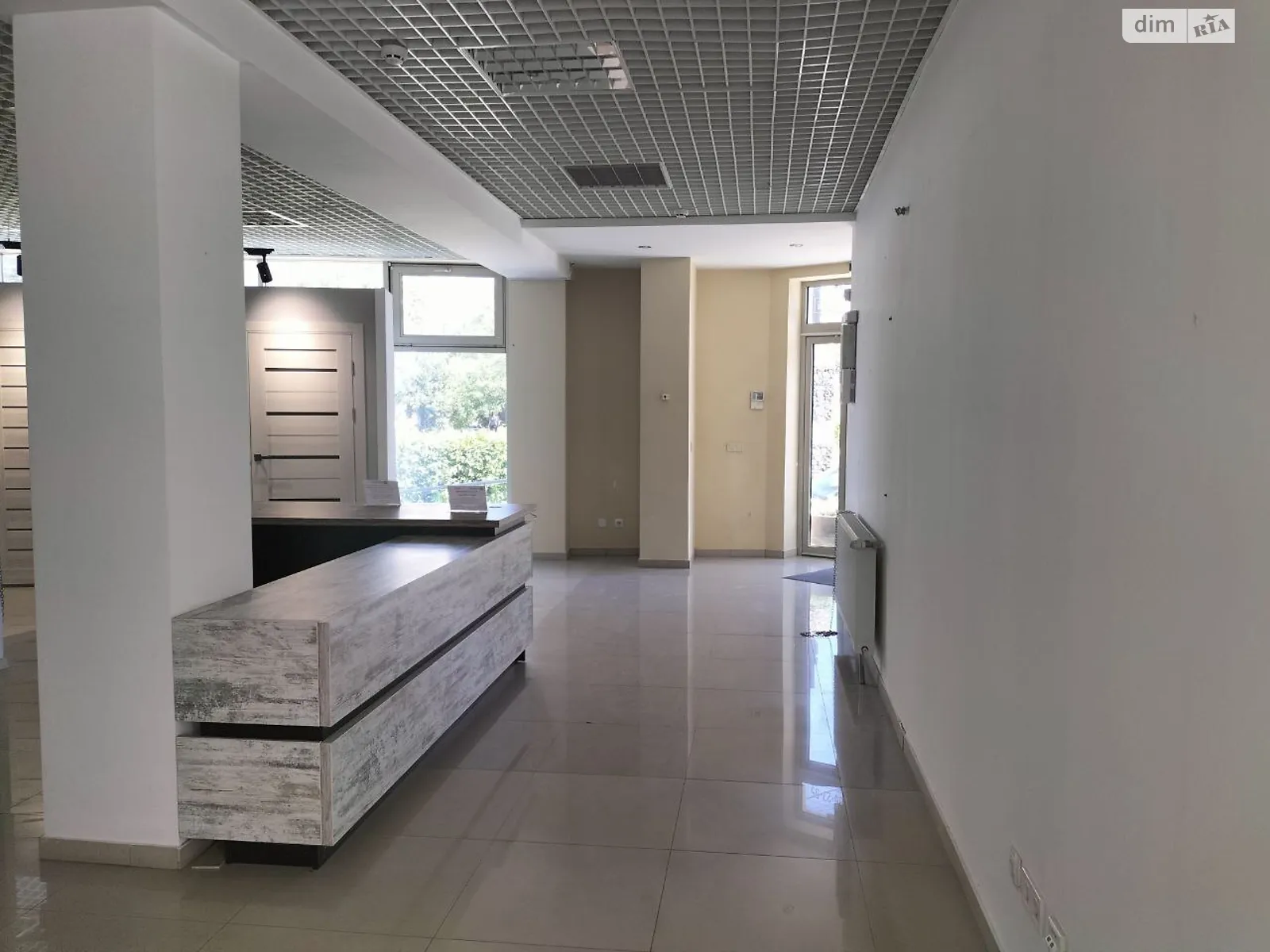 Продается помещения свободного назначения 238 кв. м в 9-этажном здании, цена: 428400 $ - фото 1