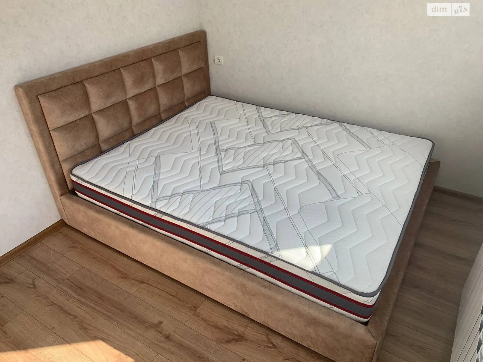 Продается 1-комнатная квартира 38.9 кв. м в Рассошенцах, ул. Полтавская - фото 1