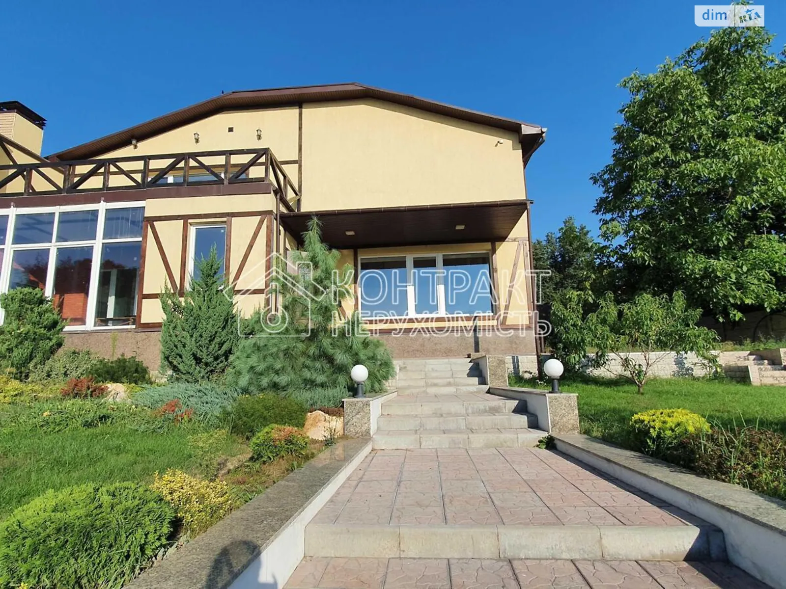 Продается дом на 2 этажа 247 кв. м с балконом, цена: 249999 $ - фото 1