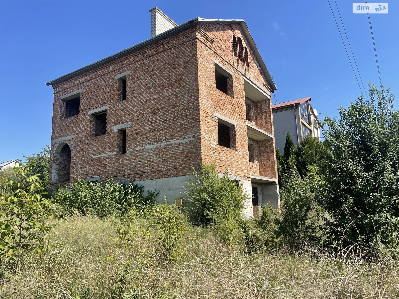 Продается дом на 2 этажа 390 кв. м с подвалом, цена: 57000 $ - фото 1