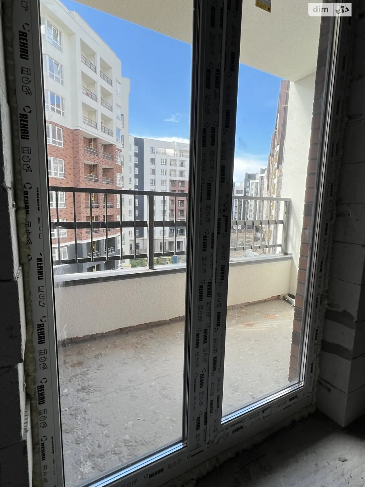Продается 3-комнатная квартира 78 кв. м в Ирпене, ул. Кобылянской Ольги - фото 1