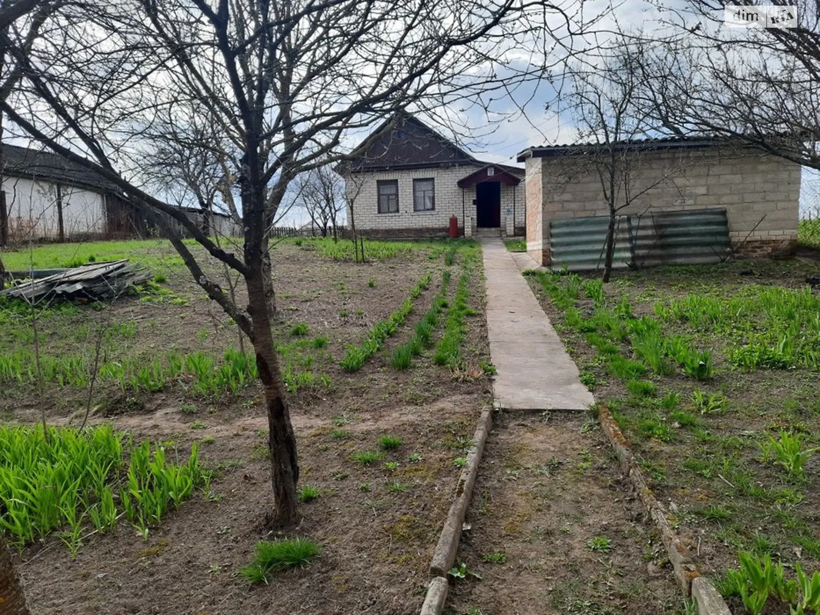 Продается одноэтажный дом 29 кв. м с гаражом, цена: 12000 $ - фото 1