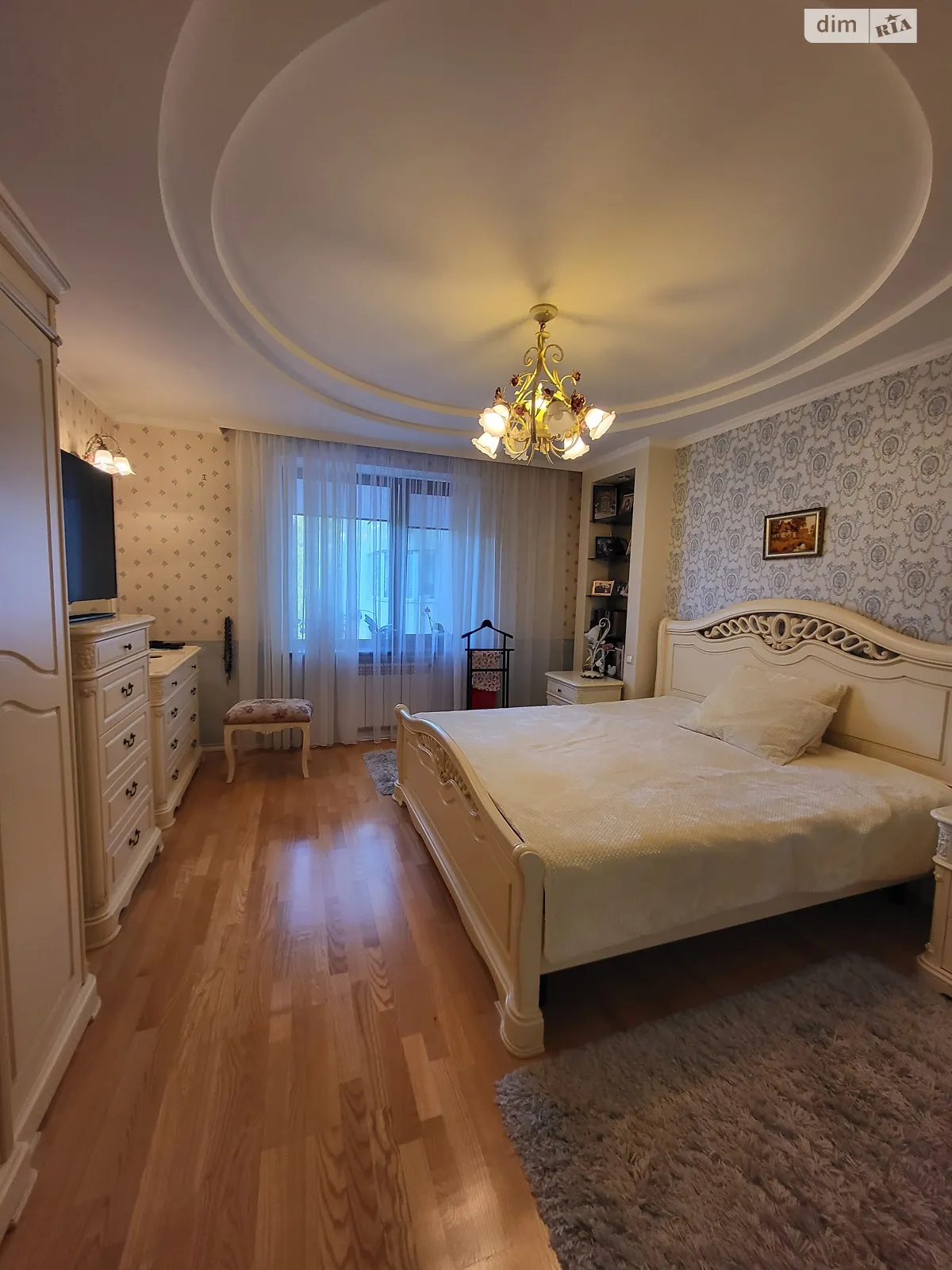 Продается 3-комнатная квартира 107 кв. м в Одессе, пер. Светлый, 3 - фото 1