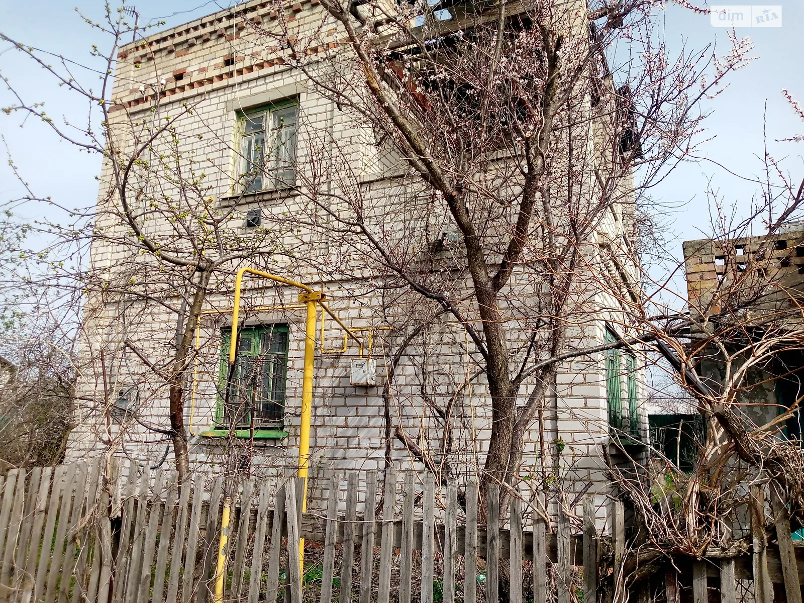 Продается дом на 2 этажа 52.2 кв. м с гаражом, цена: 14500 $ - фото 1