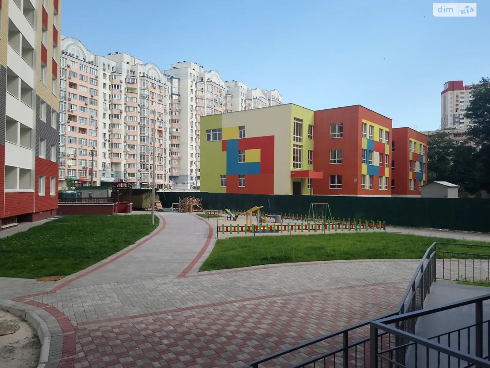 Продается 3-комнатная квартира 81.8 кв. м в Киеве, ул. Юлии Здановской(Михаила Ломоносова), 85А - фото 1