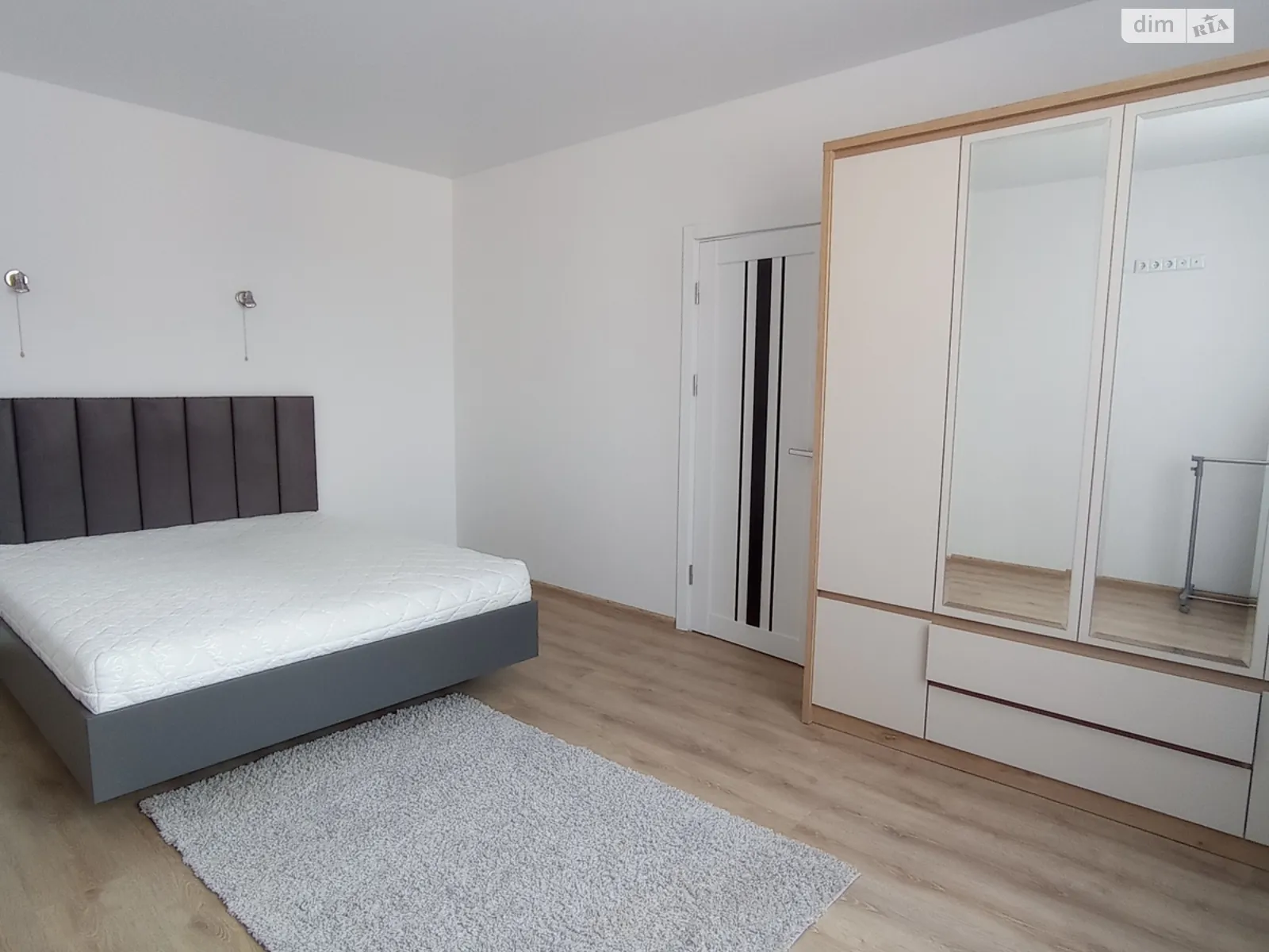1-комнатная квартира 45 кв. м в Тернополе, ул. Замонастырская - фото 1