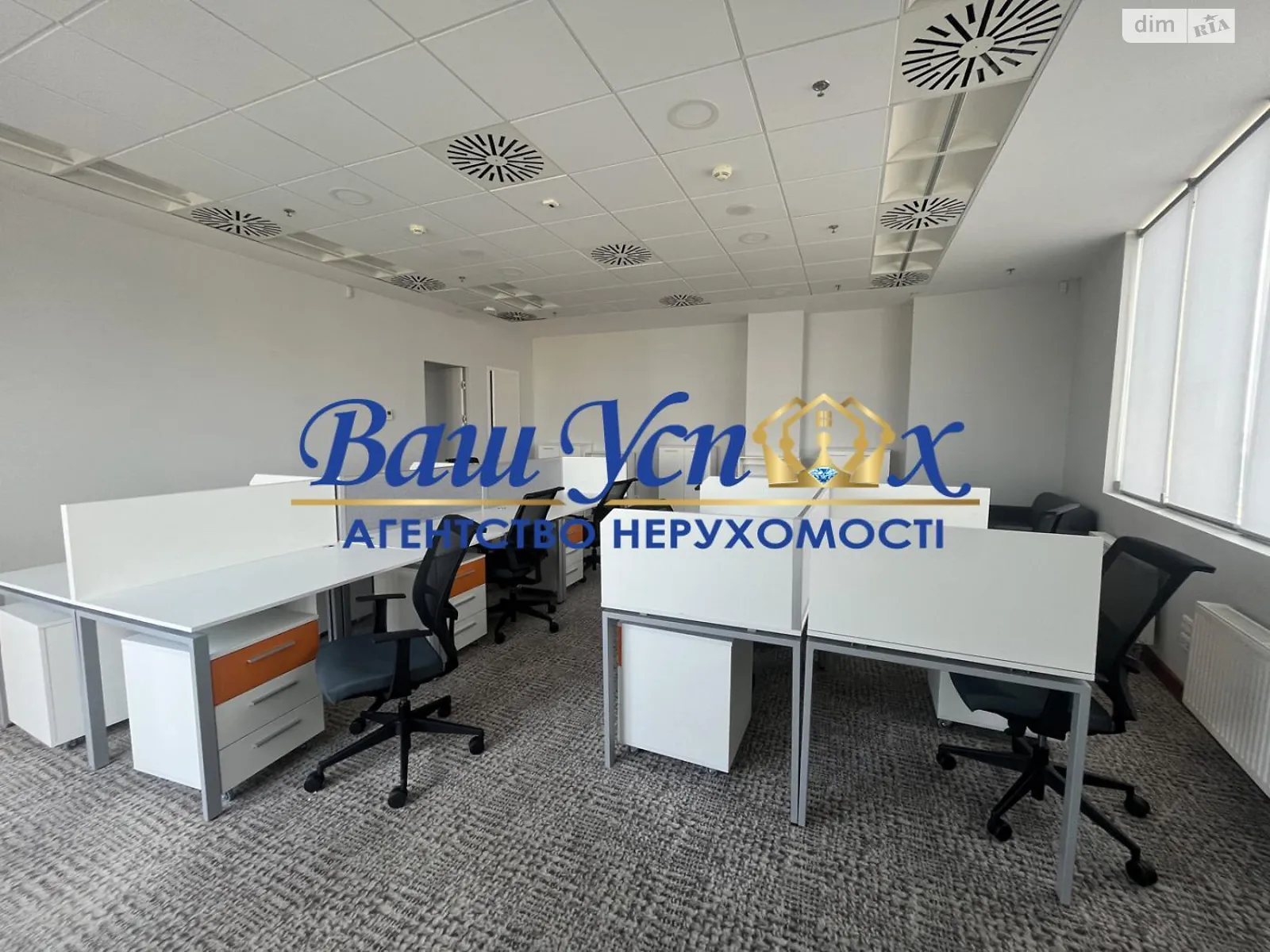Сдается в аренду офис 222.19 кв. м в бизнес-центре, цена: 7554 $ - фото 1