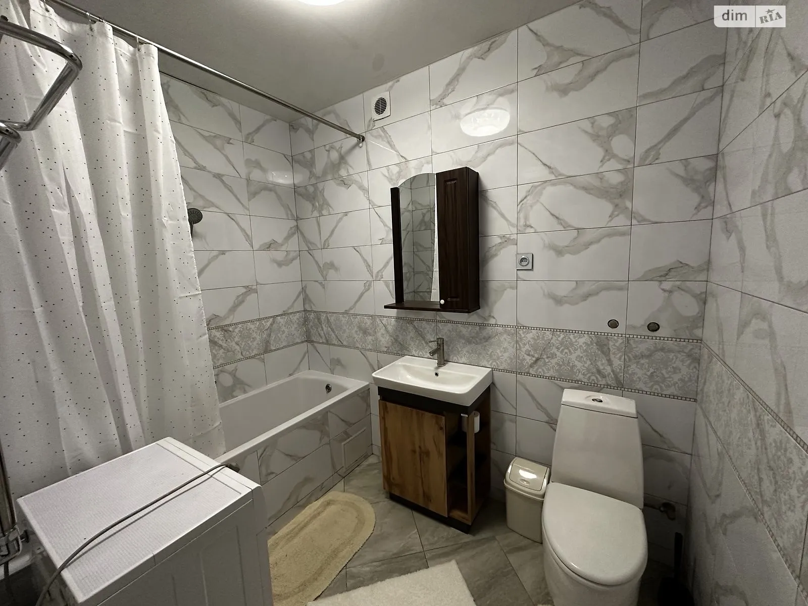 Продается 1-комнатная квартира 48 кв. м в Зарванцах, ул. Одесская - фото 1