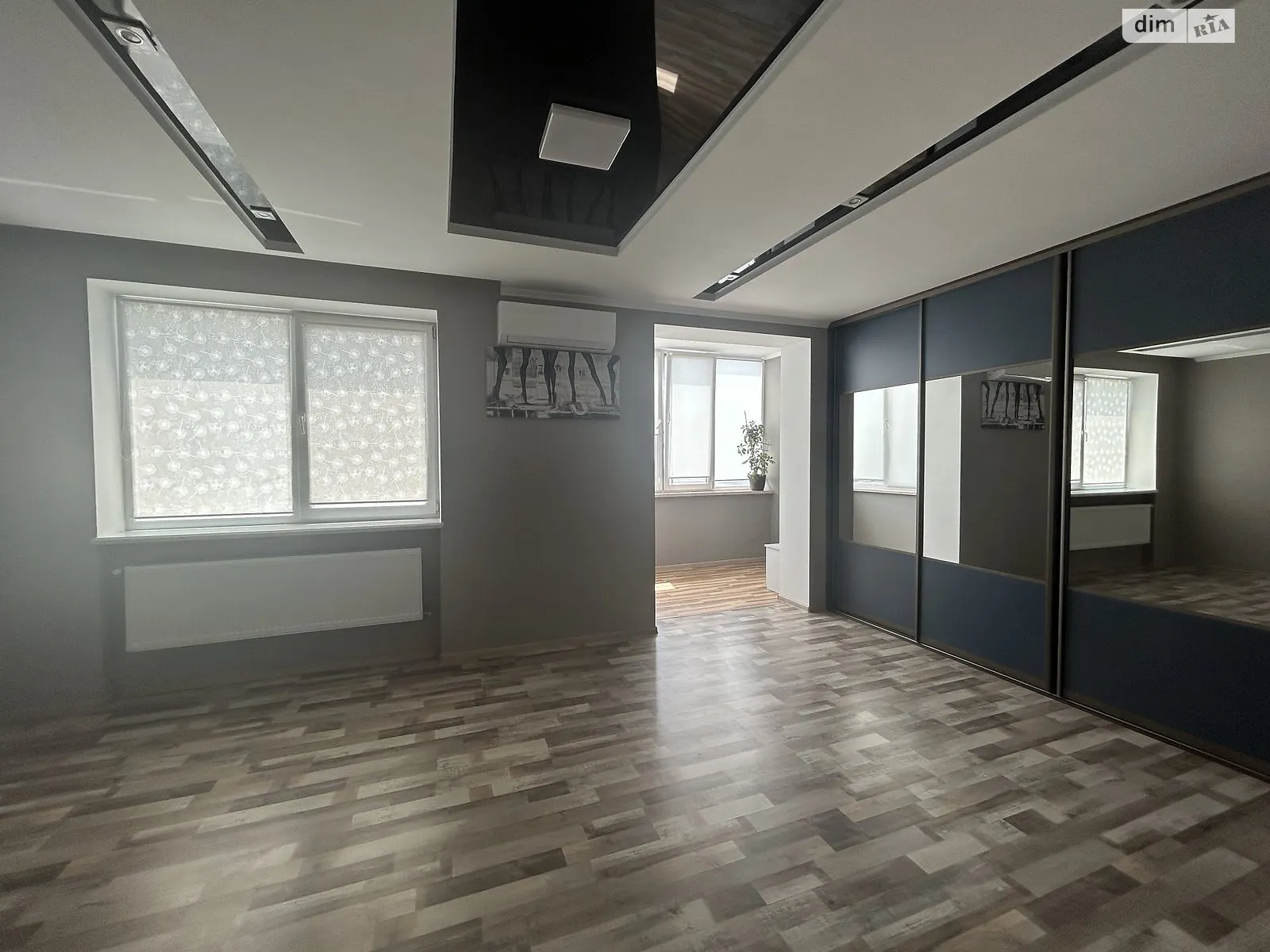 Продается 3-комнатная квартира 120.7 кв. м в Ровно, ул. Соборная, 285А - фото 1
