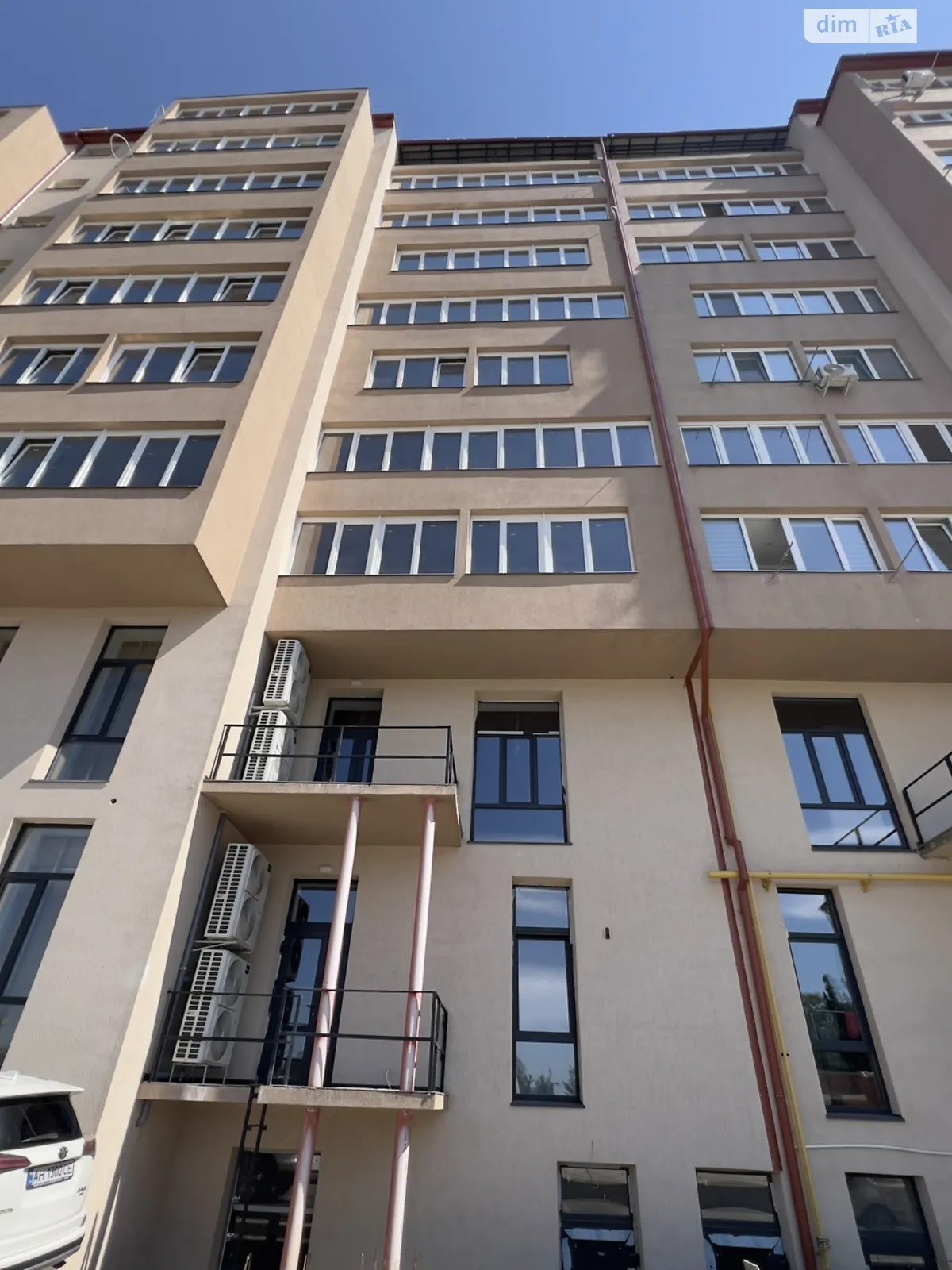 Продается 1-комнатная квартира 45 кв. м в Черновцах - фото 1