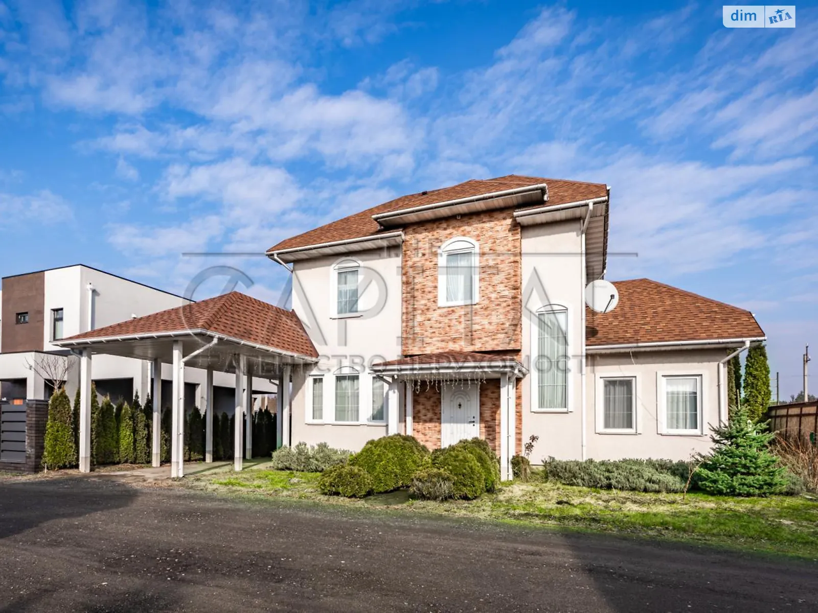 Сдается в аренду дом на 2 этажа 132 кв. м с камином, цена: 1200 $ - фото 1