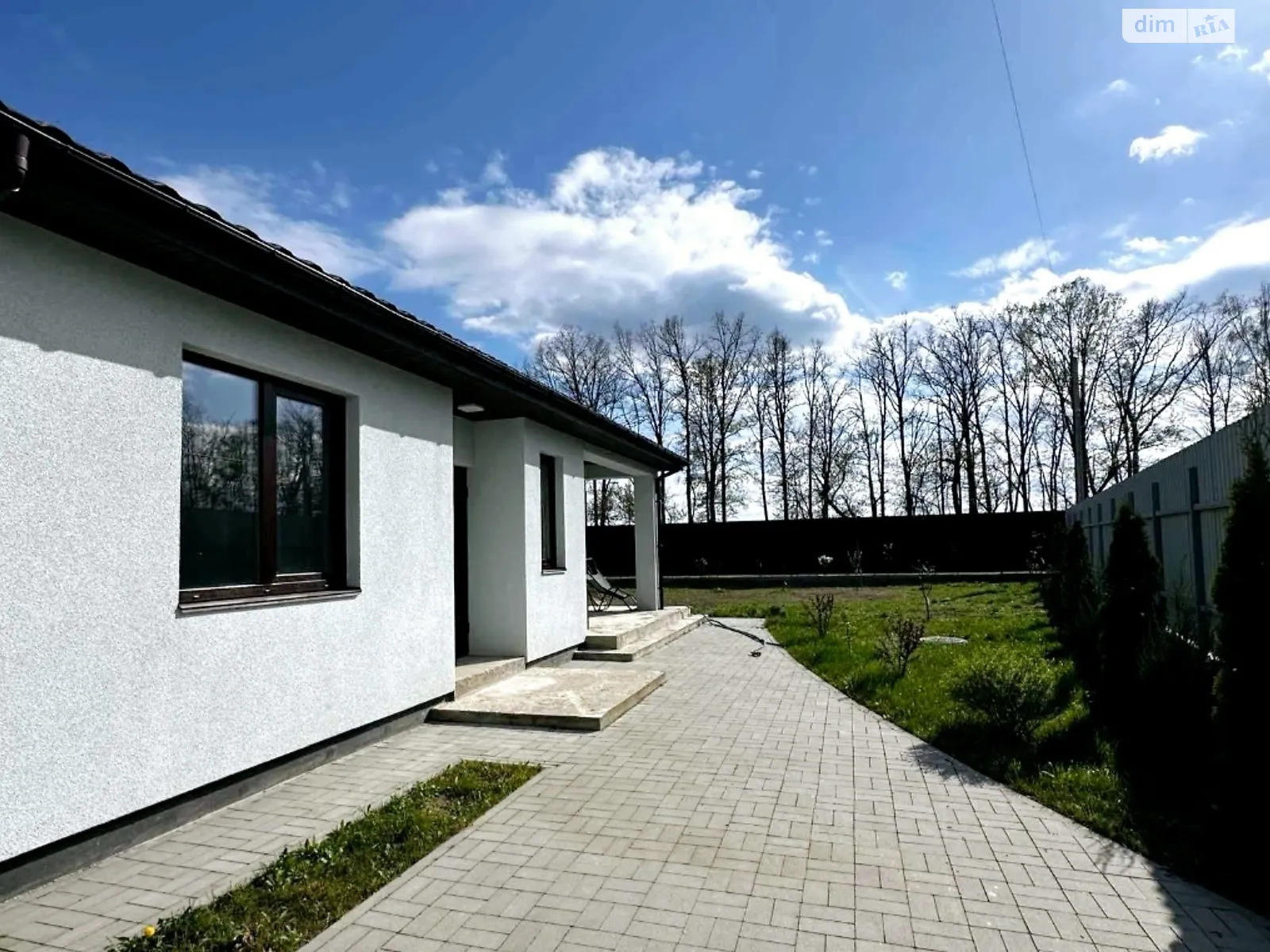 Продається одноповерховий будинок 80.6 кв. м з гаражем, цена: 109000 $ - фото 1