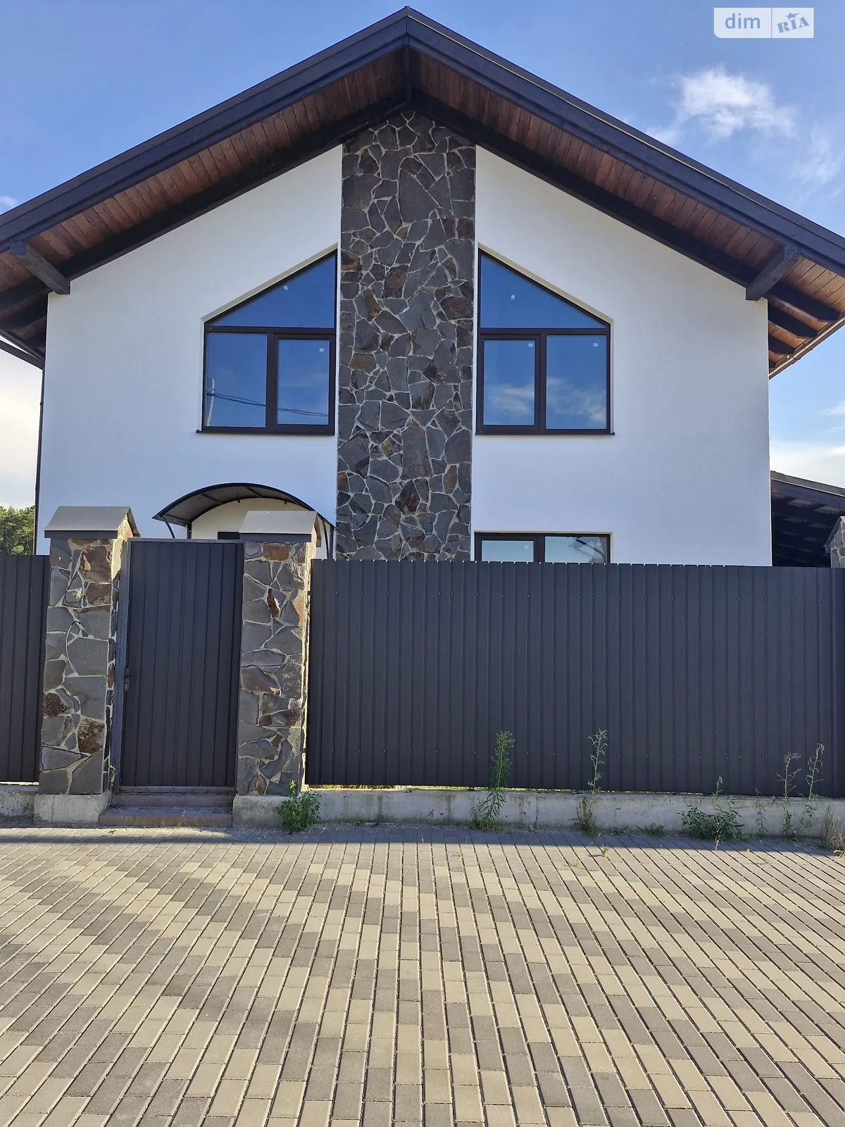 Продается дом на 2 этажа 138 кв. м с верандой, цена: 130000 $ - фото 1