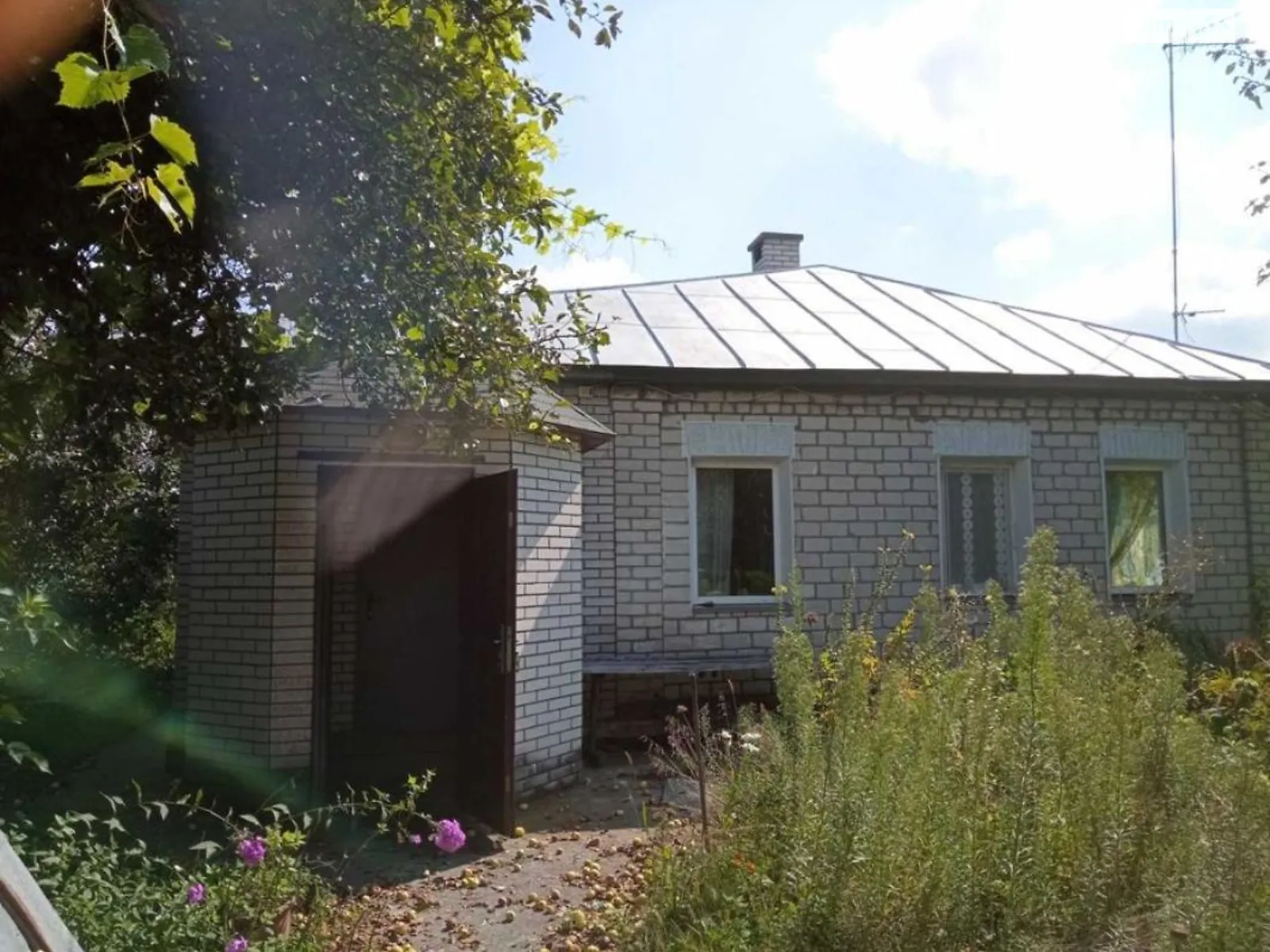 Продається одноповерховий будинок 67.9 кв. м з гаражем, цена: 30000 $ - фото 1