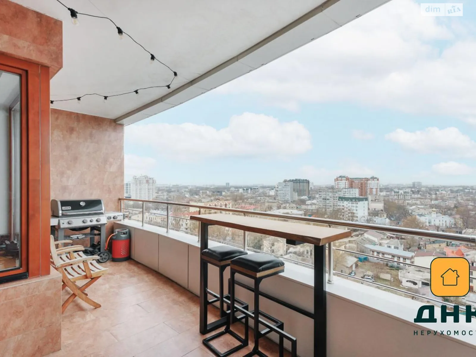Продается 1-комнатная квартира 163.1 кв. м в Одессе, ул. Веры Инбер, 5 - фото 1
