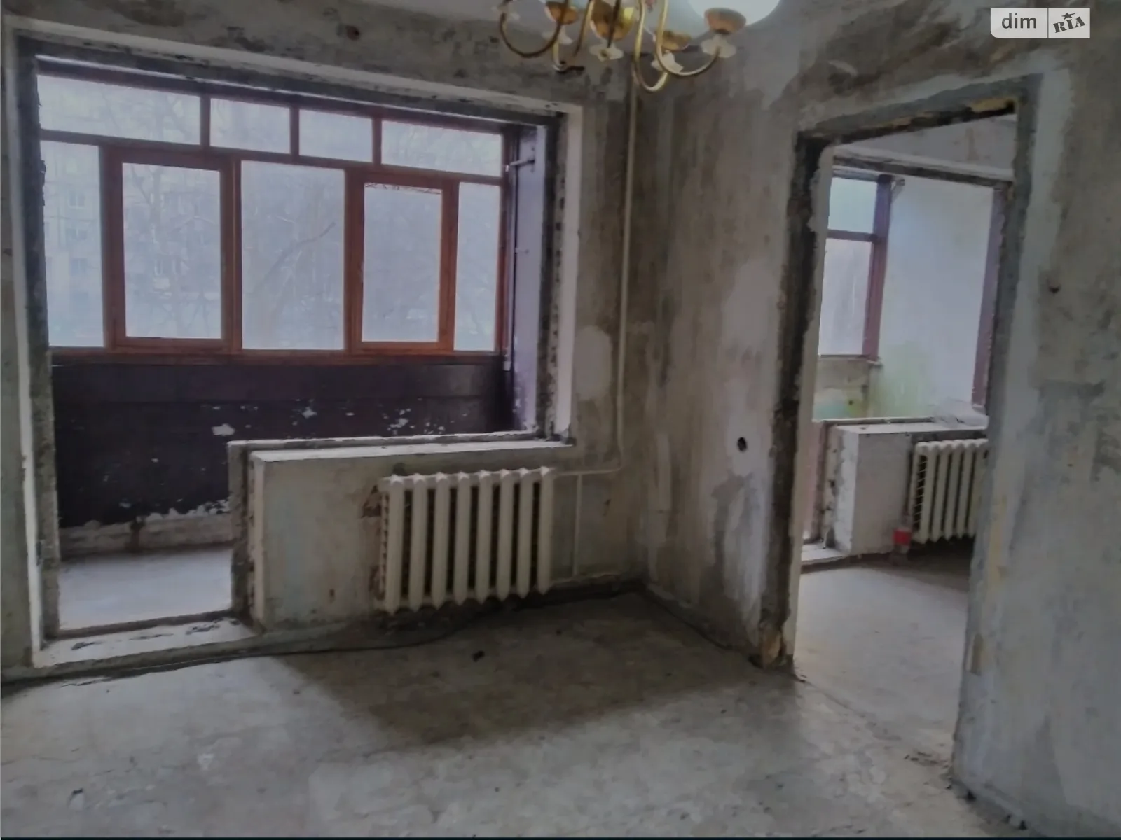 Продается 3-комнатная квартира 55.6 кв. м в Кривом Роге, ул. Николая Светальского(Коротченко), 2 - фото 1