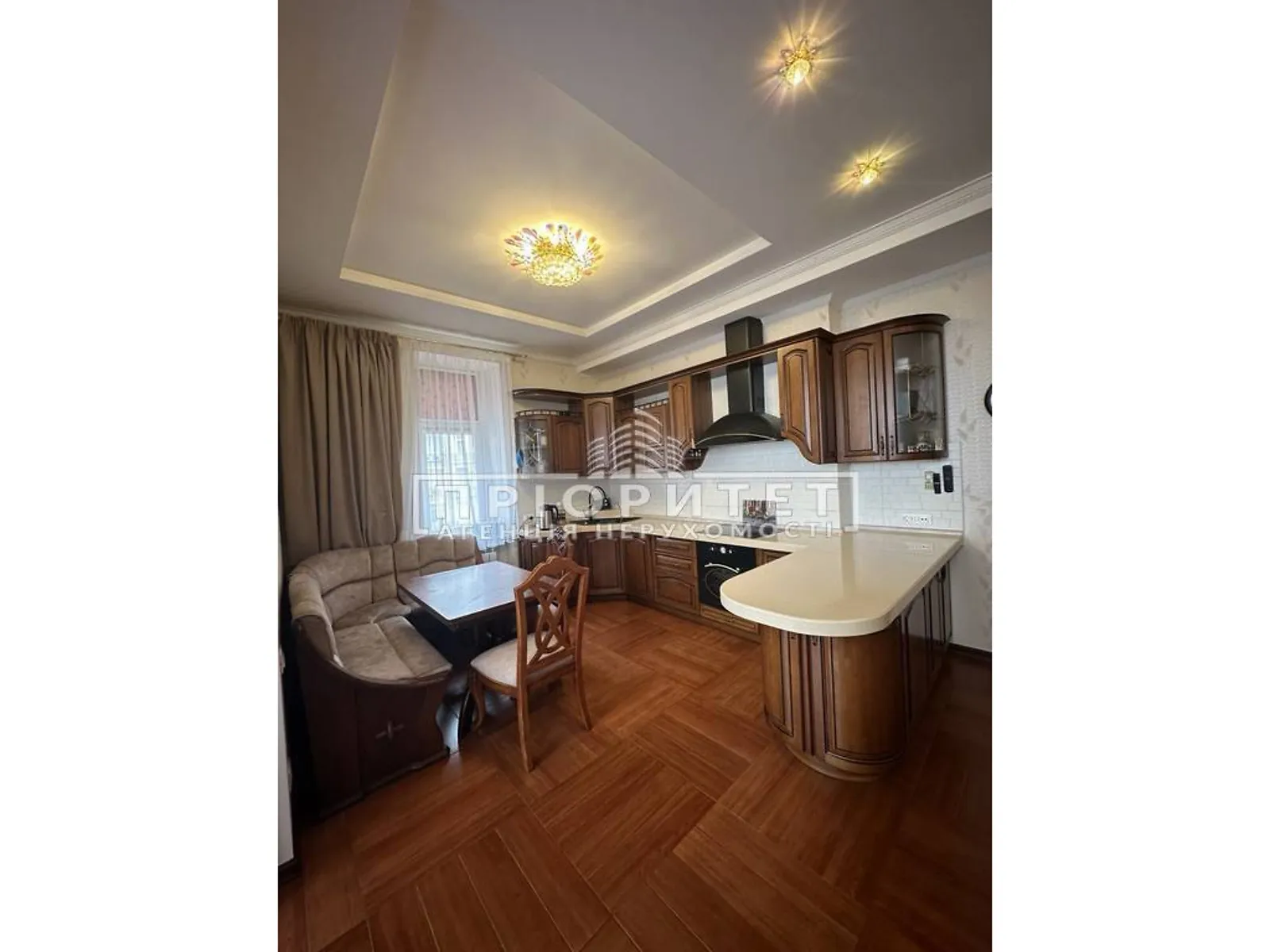 Продается 3-комнатная квартира 170 кв. м в Одессе, пер. Каркашадзе - фото 1