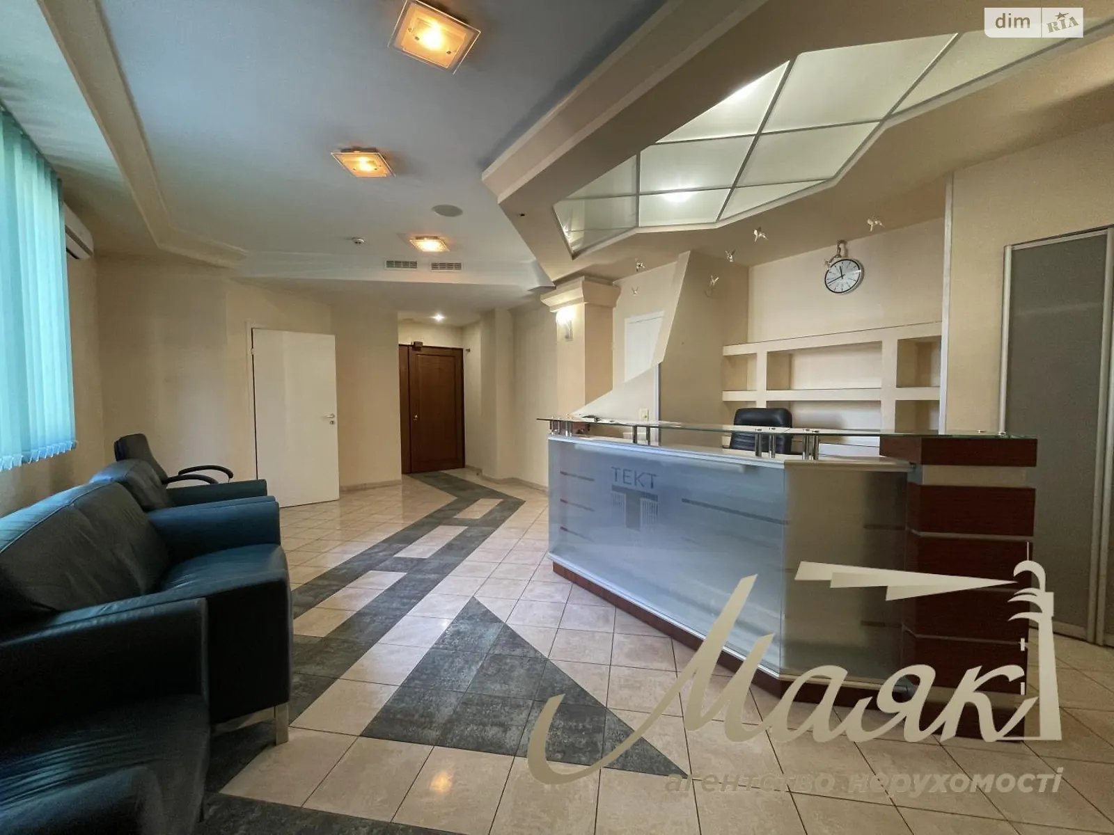 Продається офіс 300 кв. м в бізнес-центрі, цена: 3500000 $ - фото 1